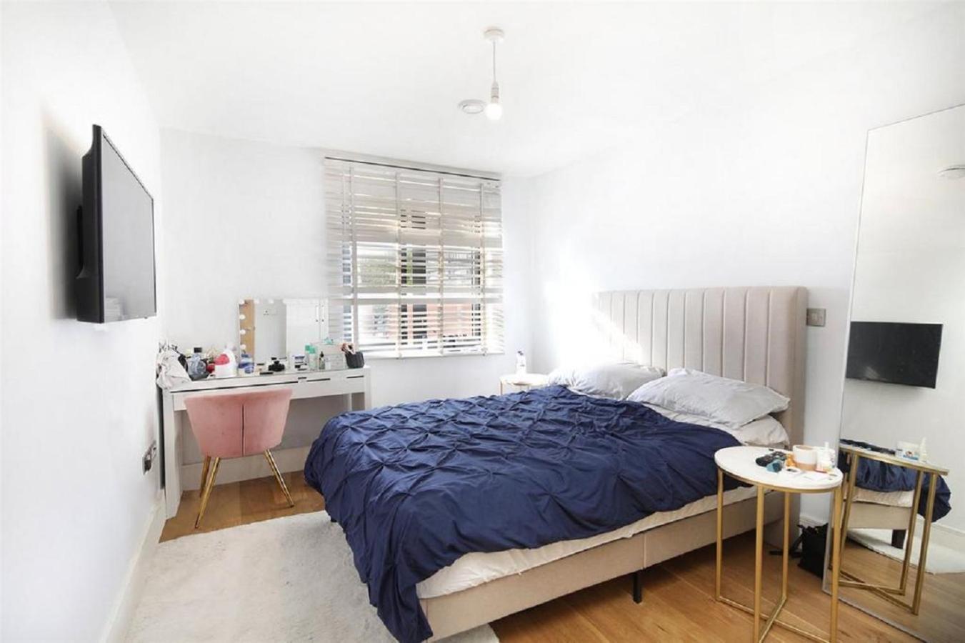 Apartment Exquisite One Bed With View And Near Tube *