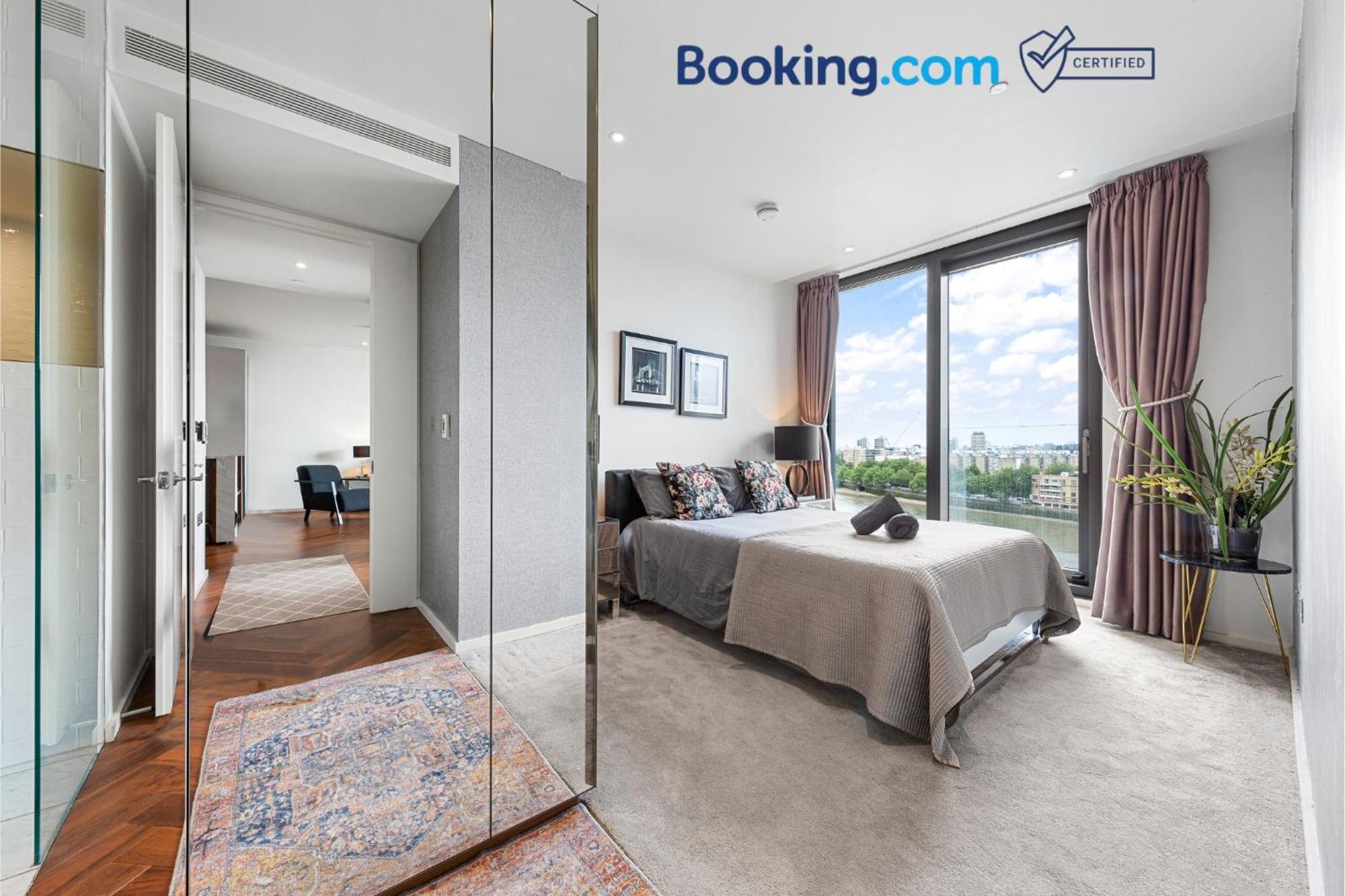 Aparthotel River Panorama 2 Bedroom New Development London