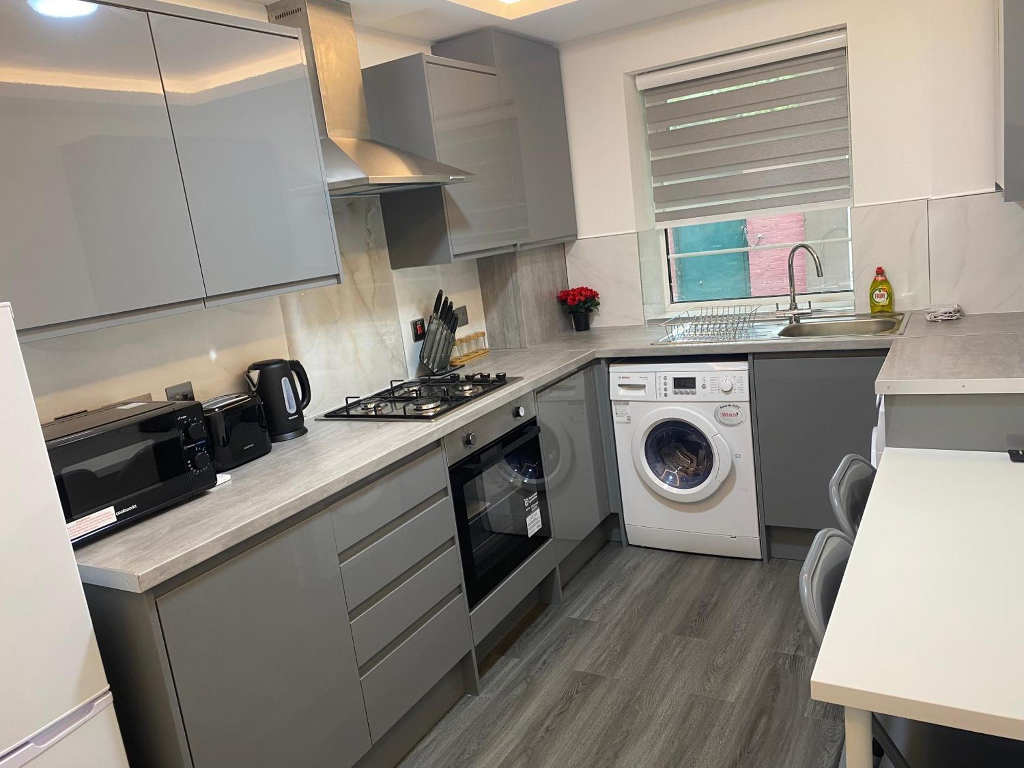2 Bedroom Flat Apartment