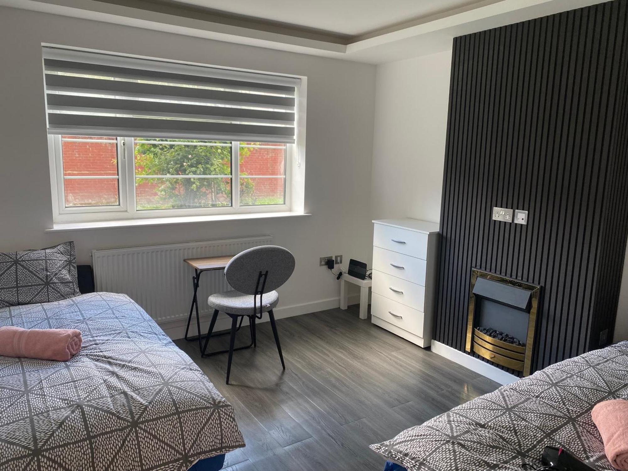 2 Bedroom Flat Apartment *