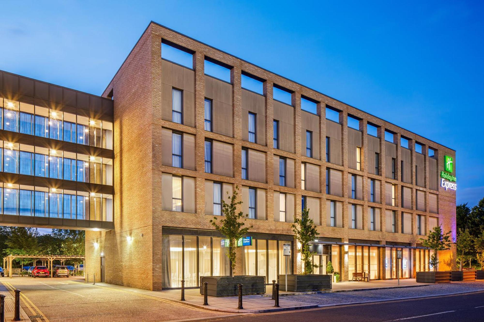 Hotel Express - Excel By Ihg 3*