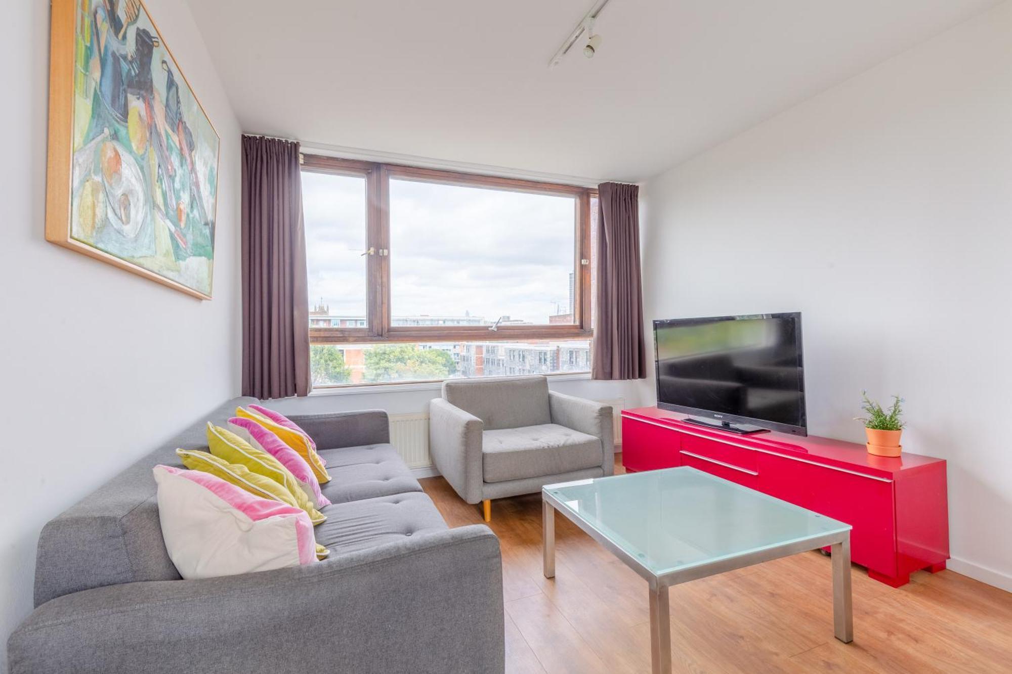 Unique Spacious Central 3 Bedroom With Rooftop Terrace * London