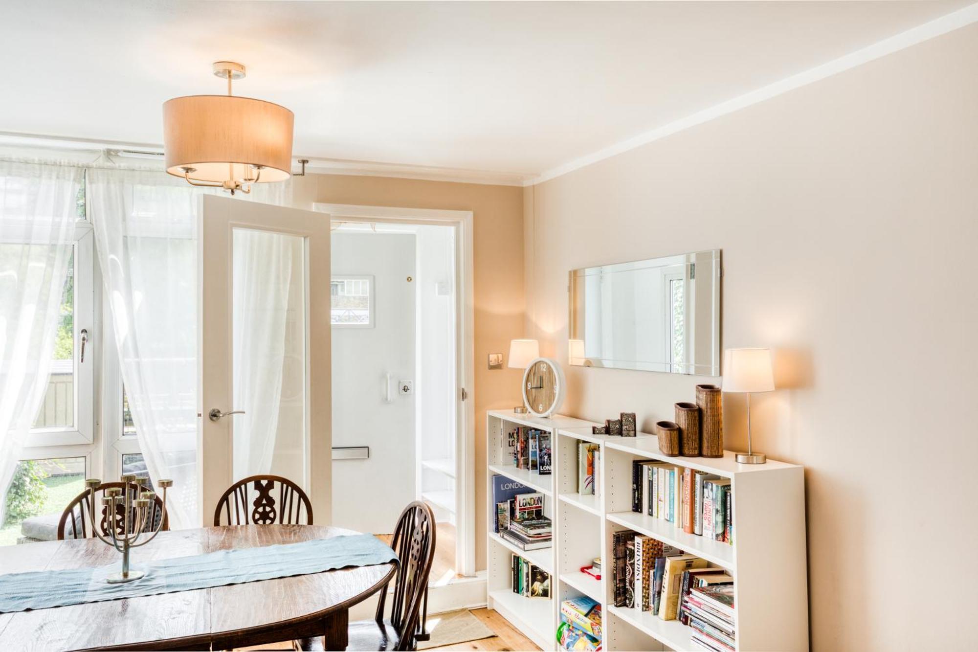 Apartment Homely 4 Bedroom House In Brixton London