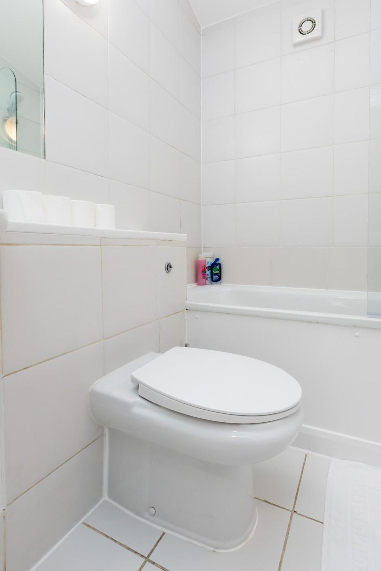 Spaciously Renovated 2bd Flat - Camden London