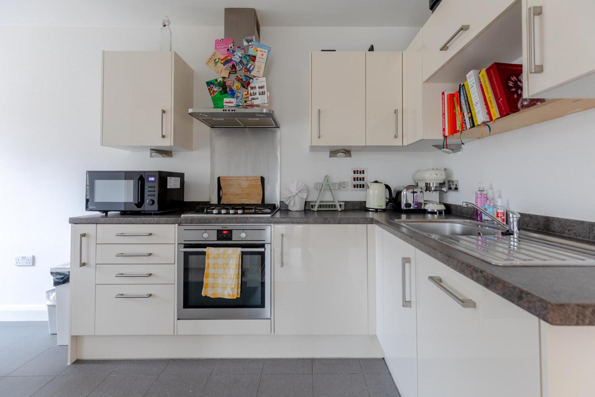 Central & Modern 1bd Flat With Balcony Hackney! Apartment