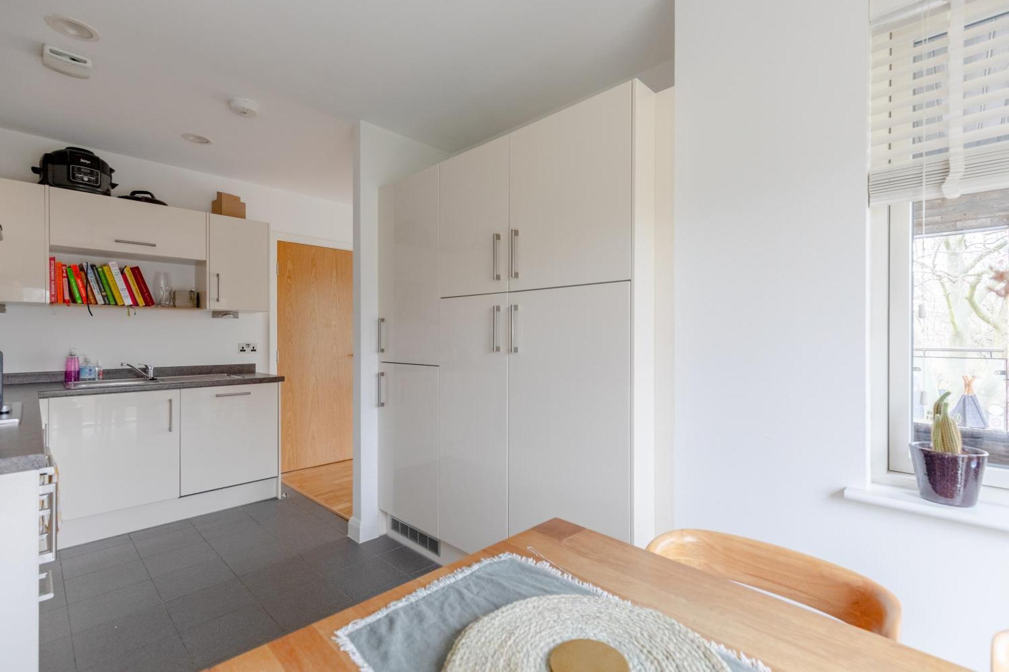 Central & Modern 1bd Flat With Balcony Hackney! Apartamento *
