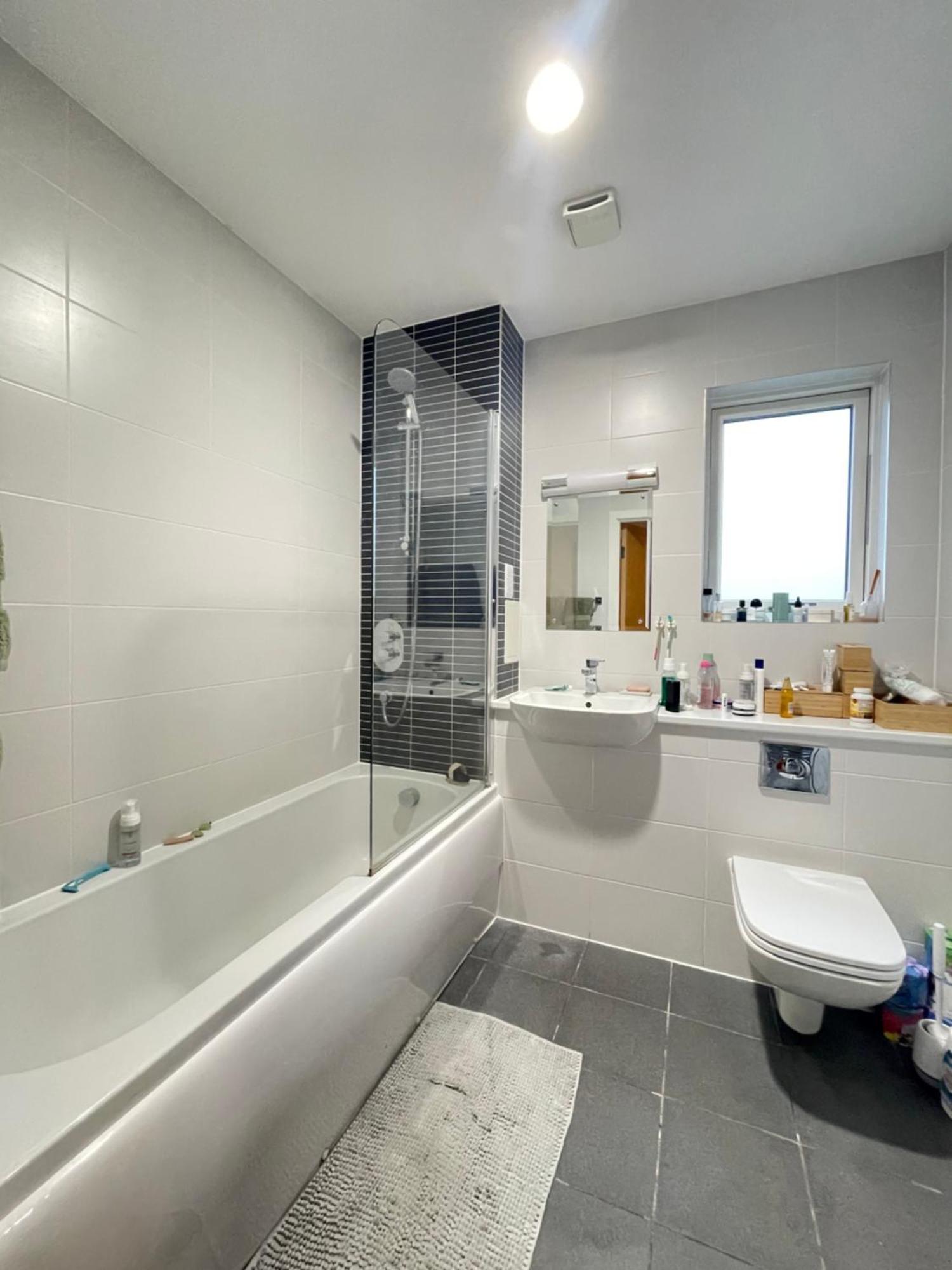 Central & Modern 1bd Flat With Balcony Hackney! *