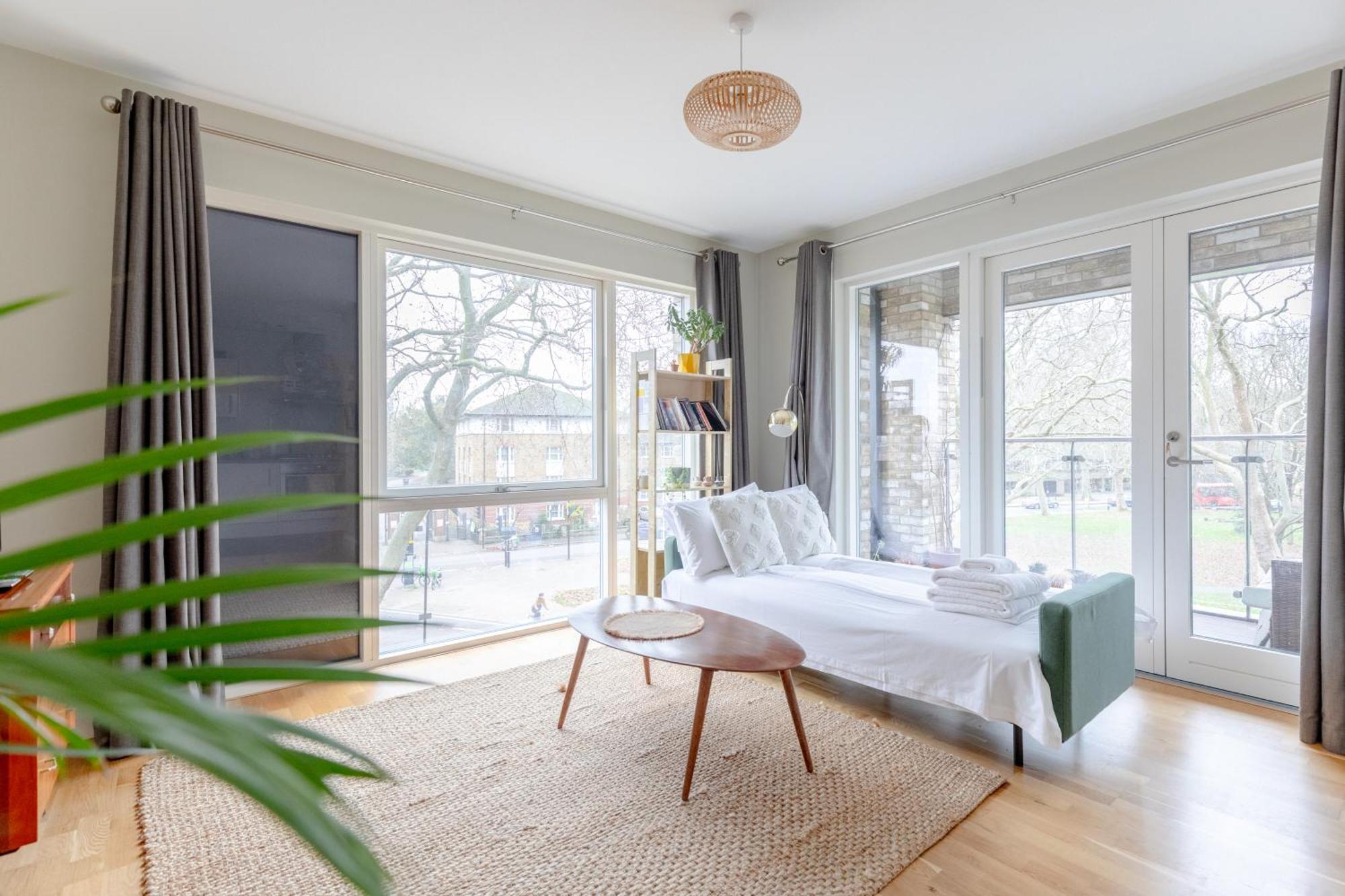 Central & Modern 1bd Flat With Balcony Hackney! Apartment *