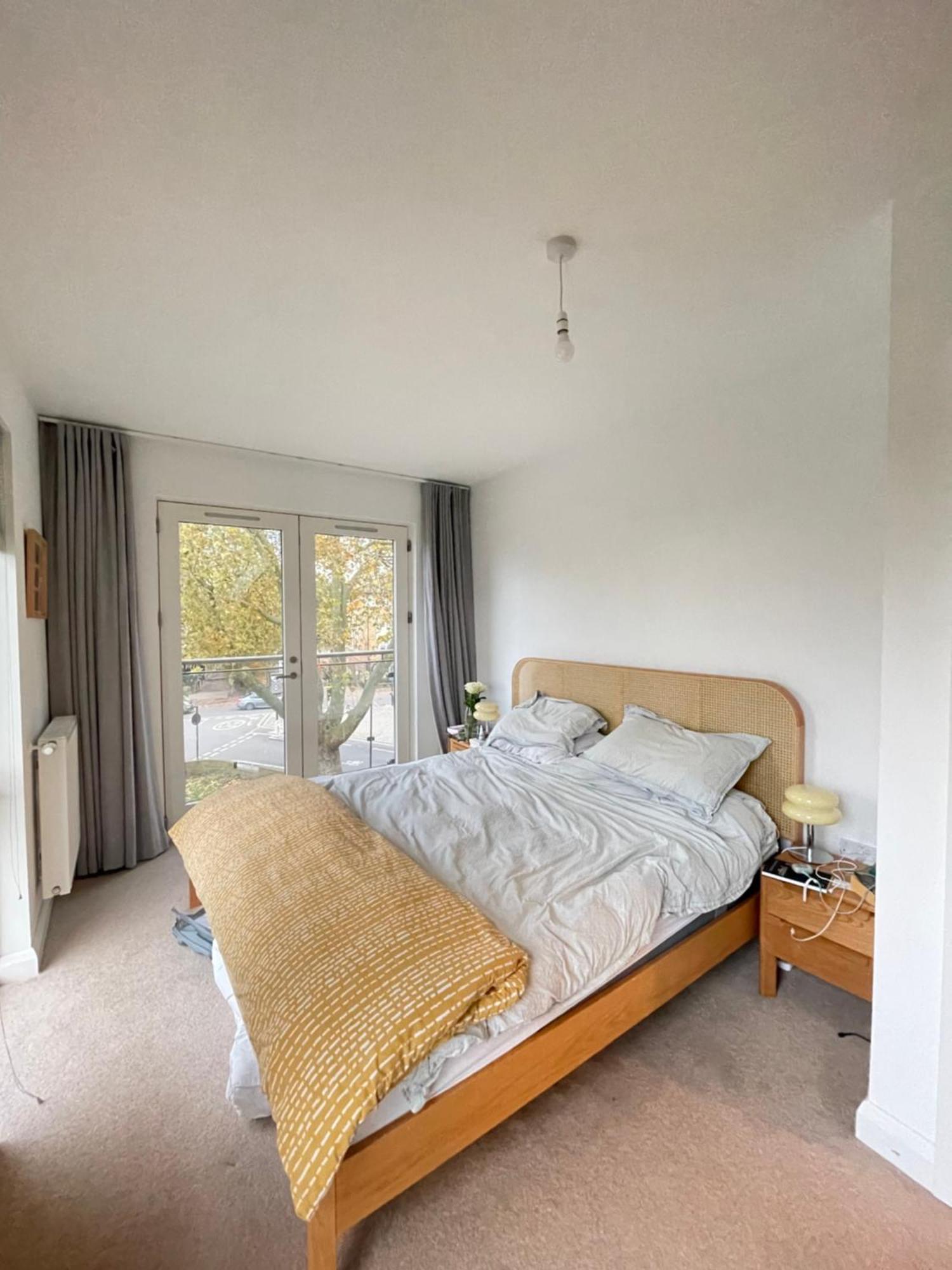 Central & Modern 1bd Flat With Balcony Hackney! * Londres