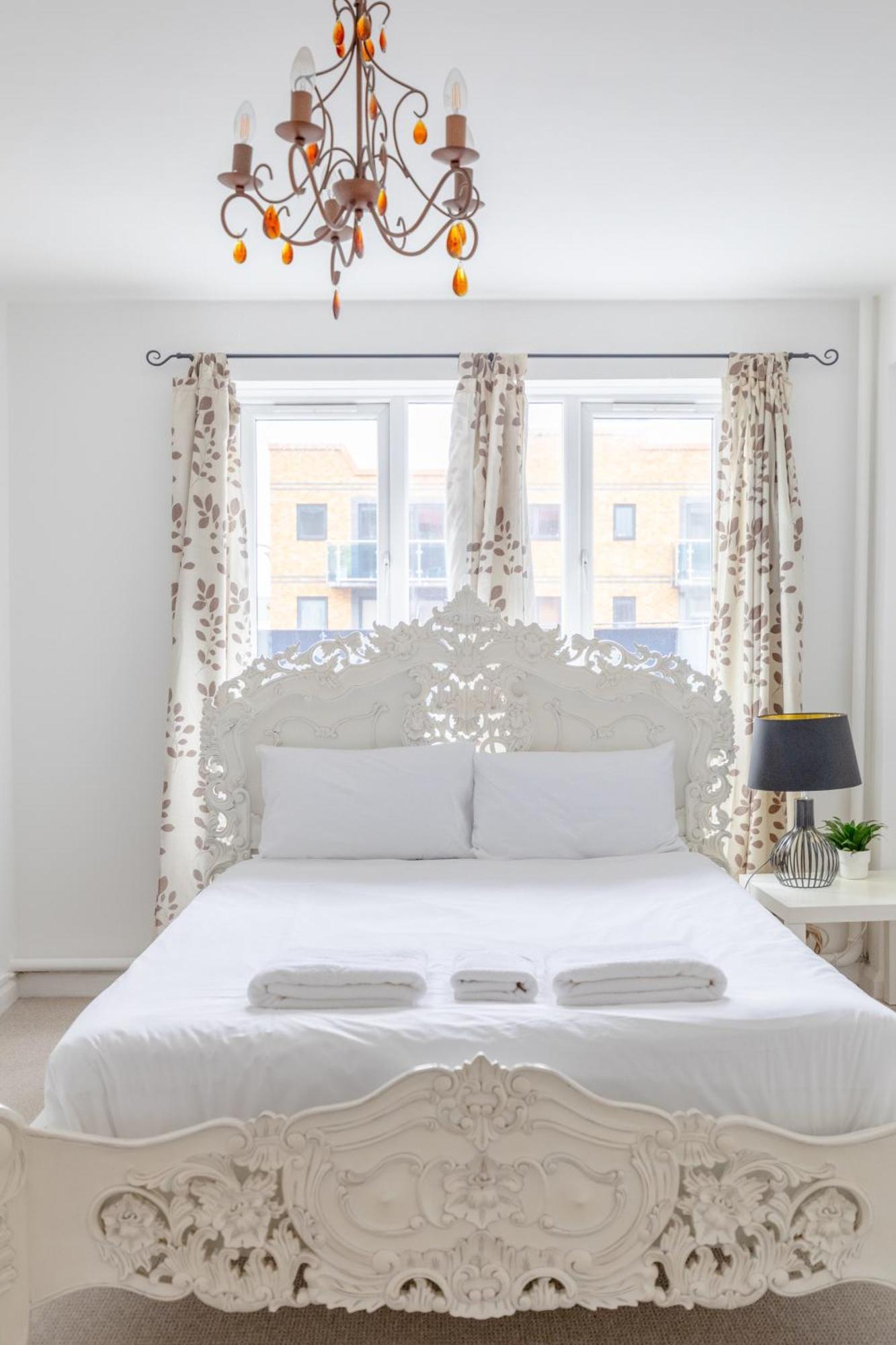Well Located 2bd Flat 20 Mins To Tower Bridge! London