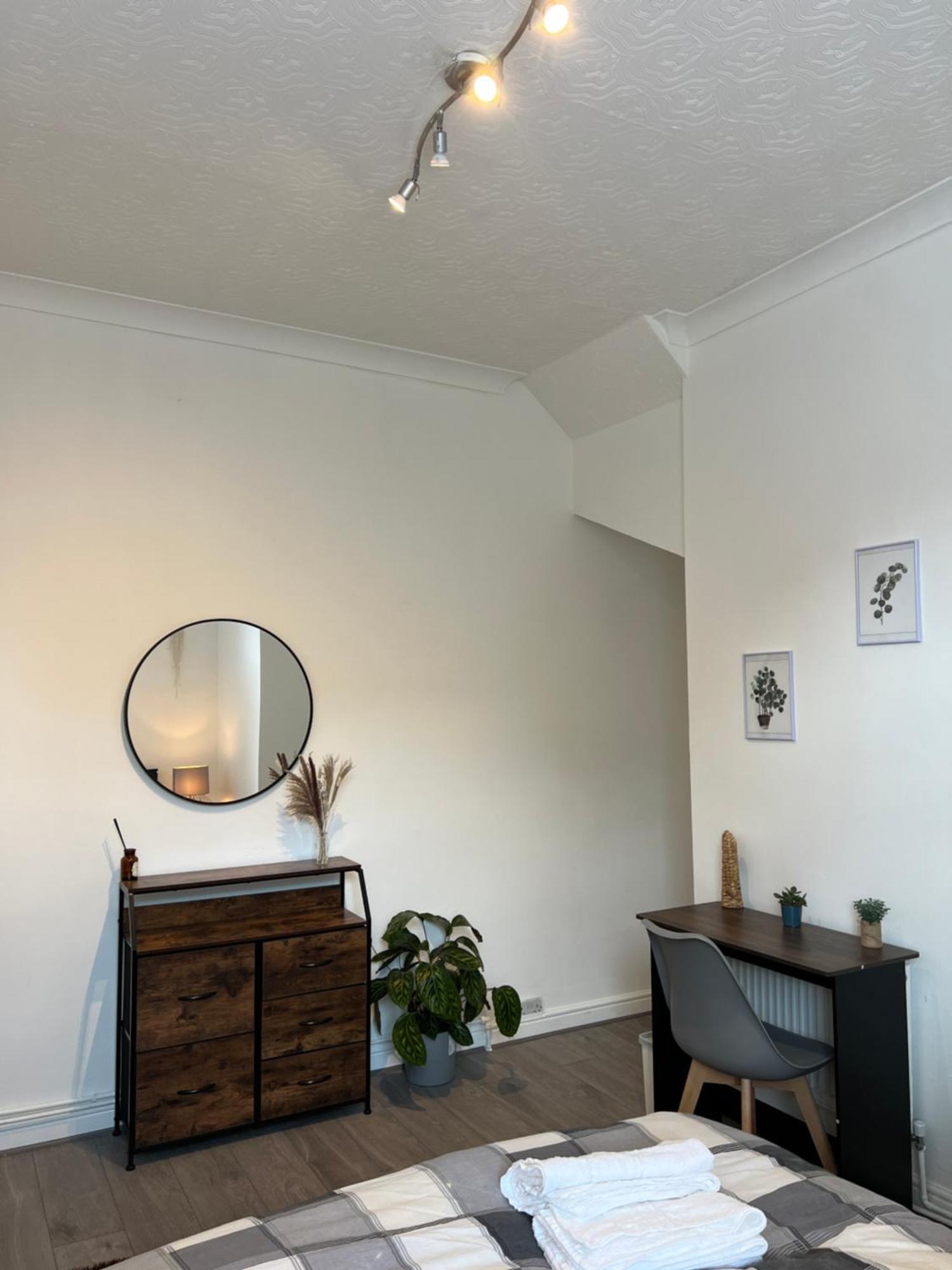 The By U&a Guest house *