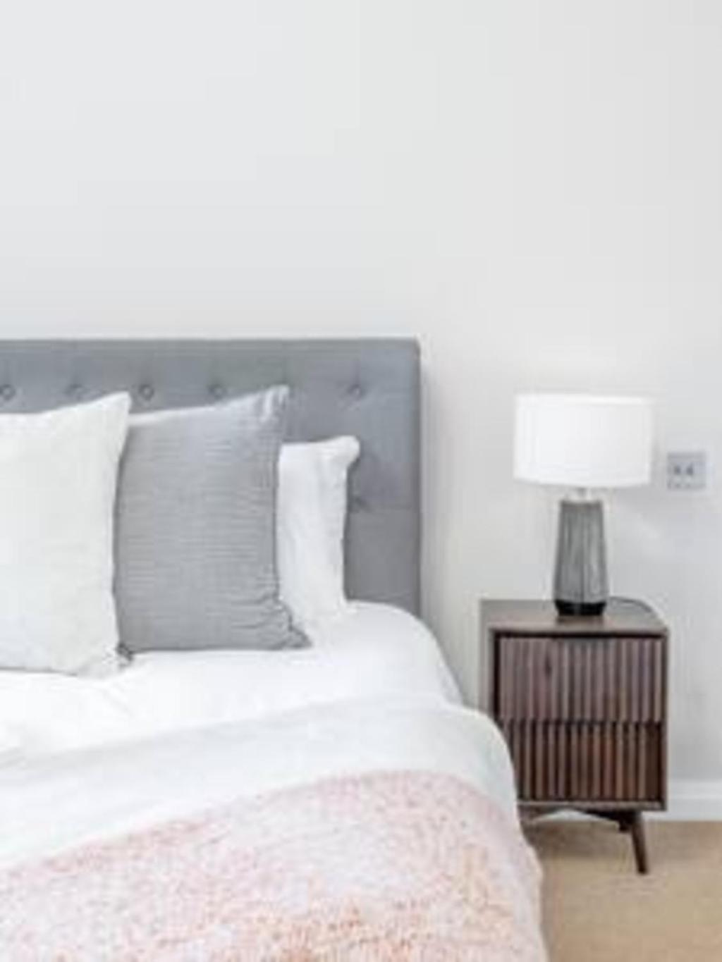 Location - Spacious 2bed In Front Of Hyde Park * London