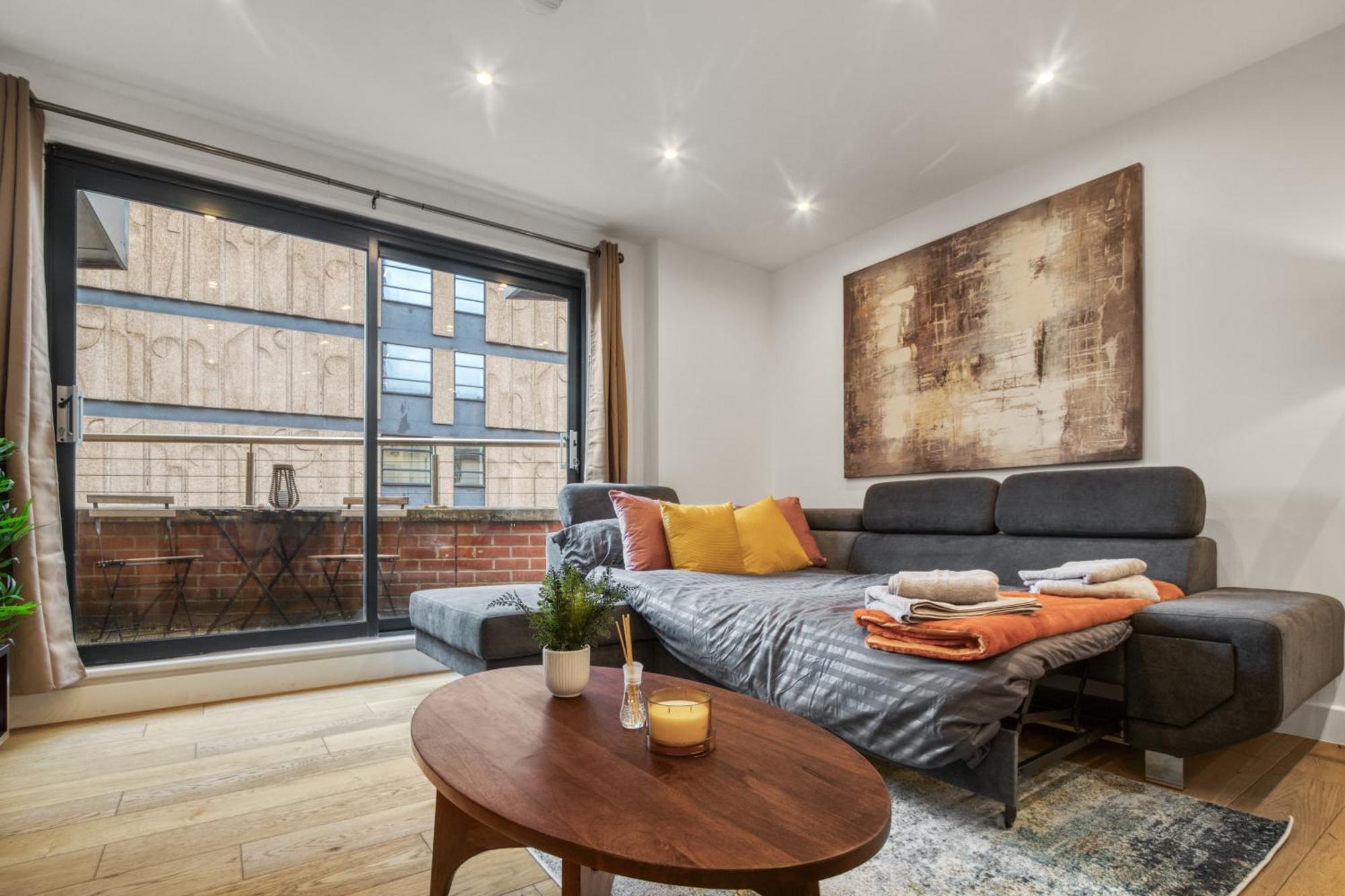 Apartment A Vibrant 2 Bed & 2 Bath In Old Street Zone 1