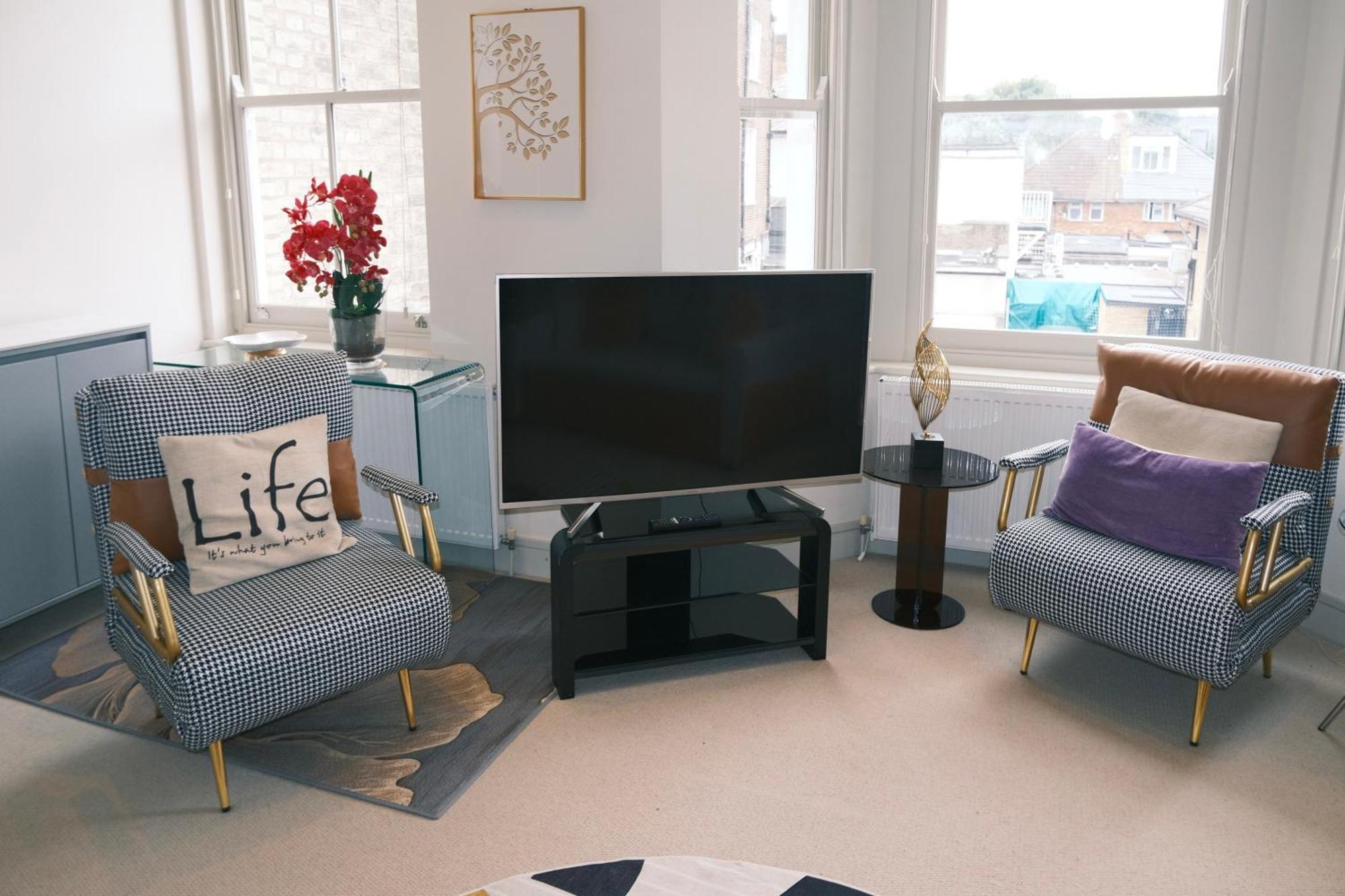 Apartment Spacious Duplex Flat West For Families & Groups London