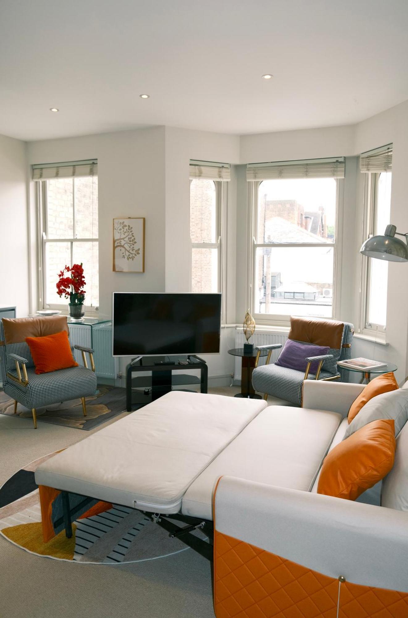 Spacious Duplex Flat West For Families & Groups