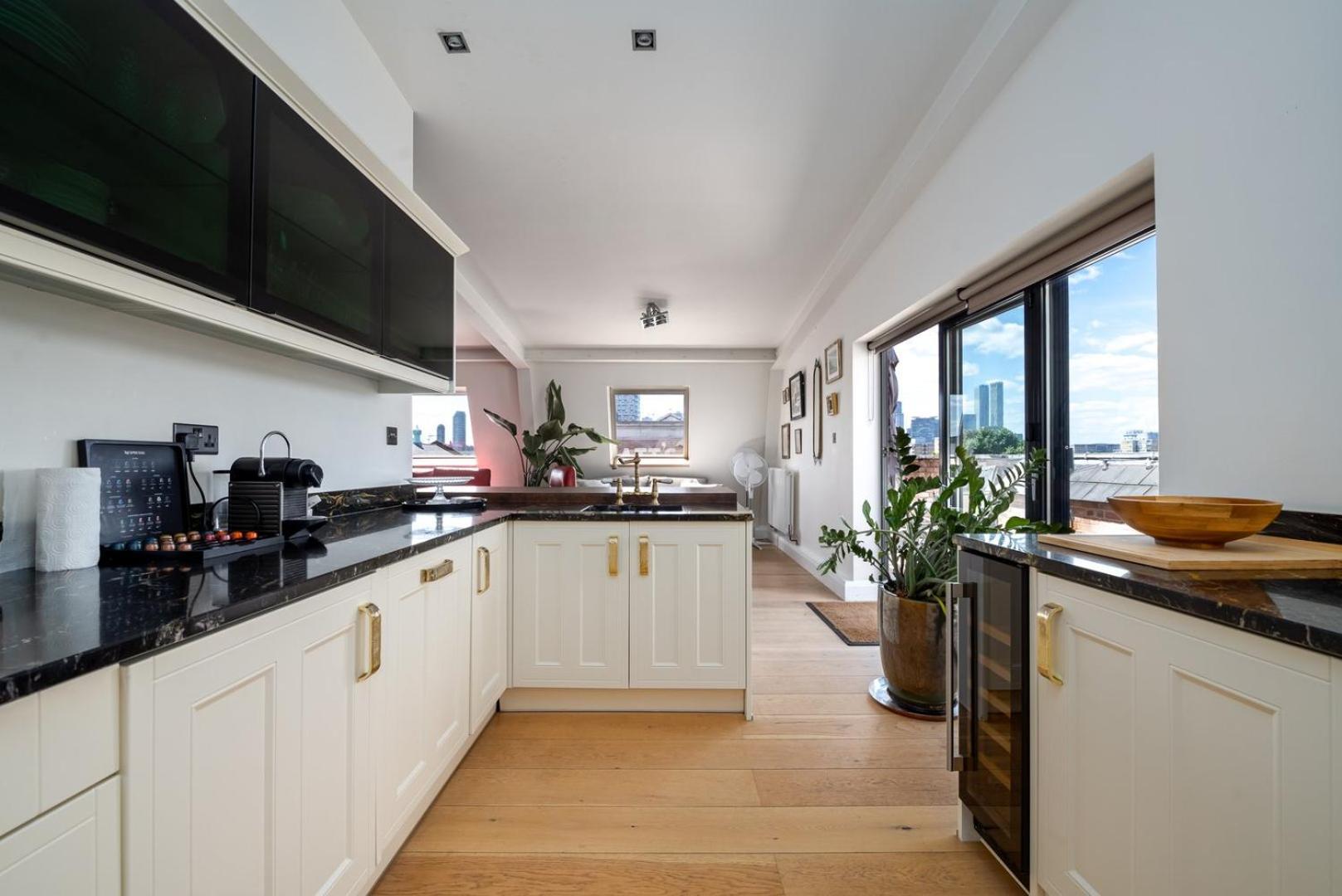 Guestready-trendy Penthouse With Terrace In Apartment London