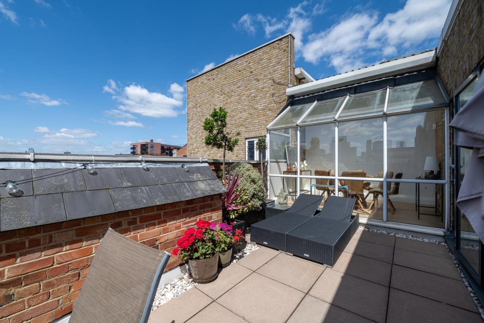 Apartment Guestready-trendy Penthouse With Terrace In