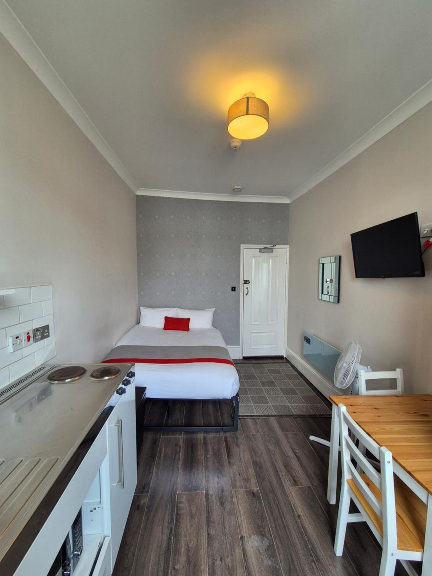 Apartment The Beverley - Victoria London