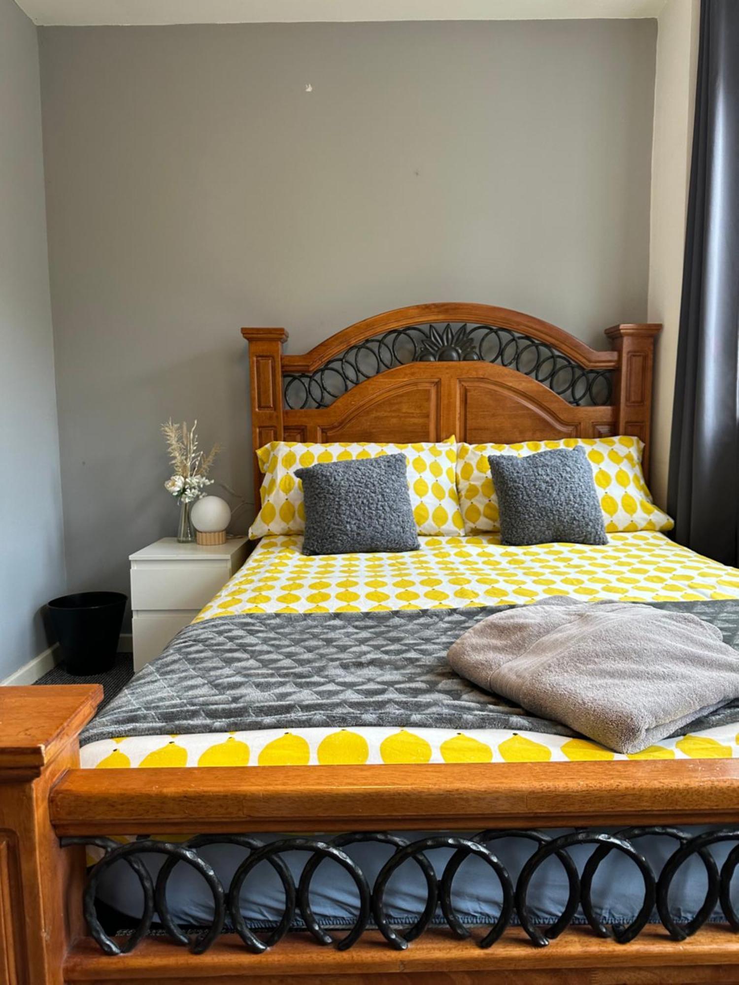 Homestay Luxury In Central London!6 Bedroom With 2 Bath & Separate Wc! *