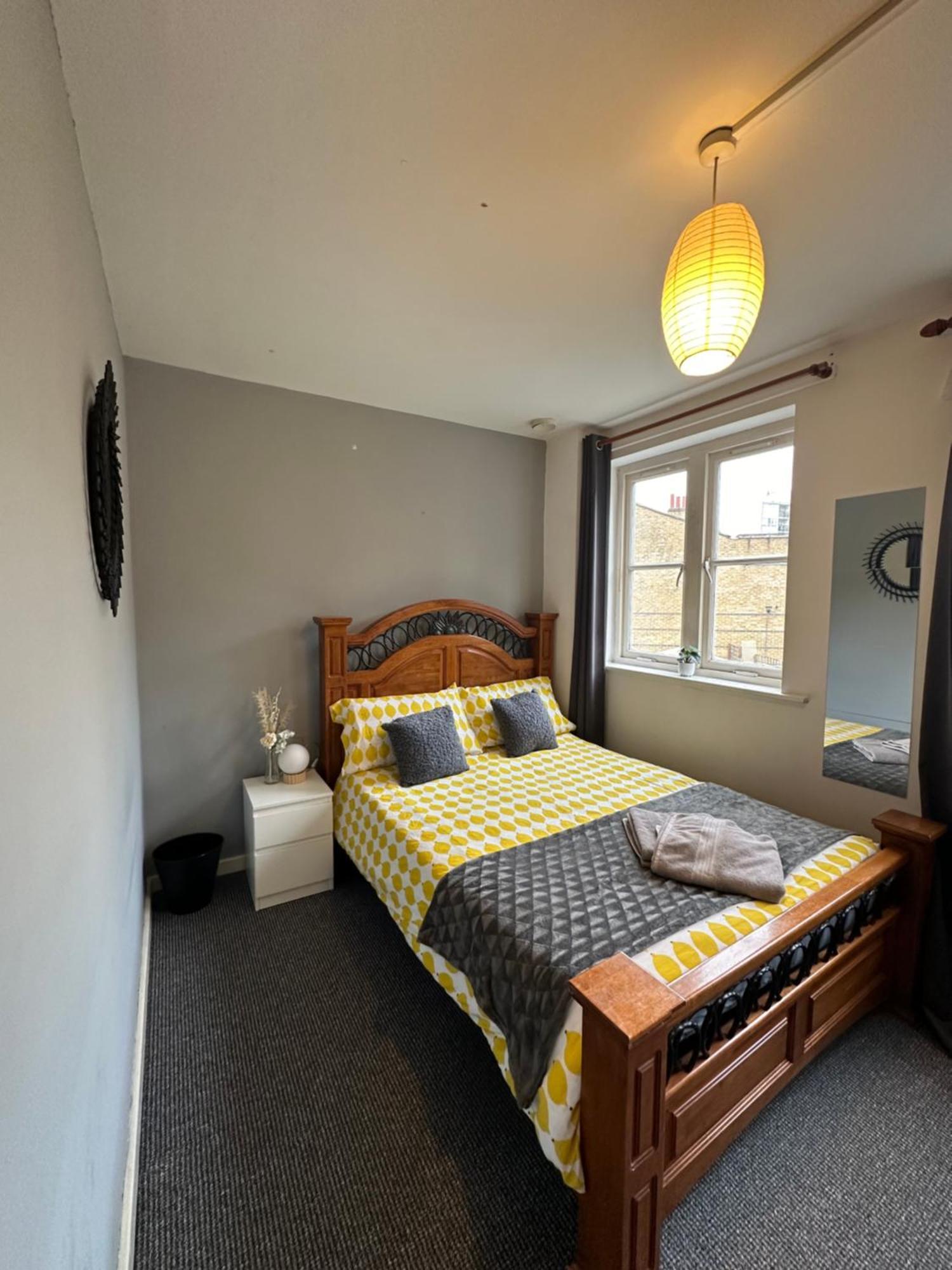 Luxury In Central London!6 Bedroom With 2 Bath & Separate Wc! London