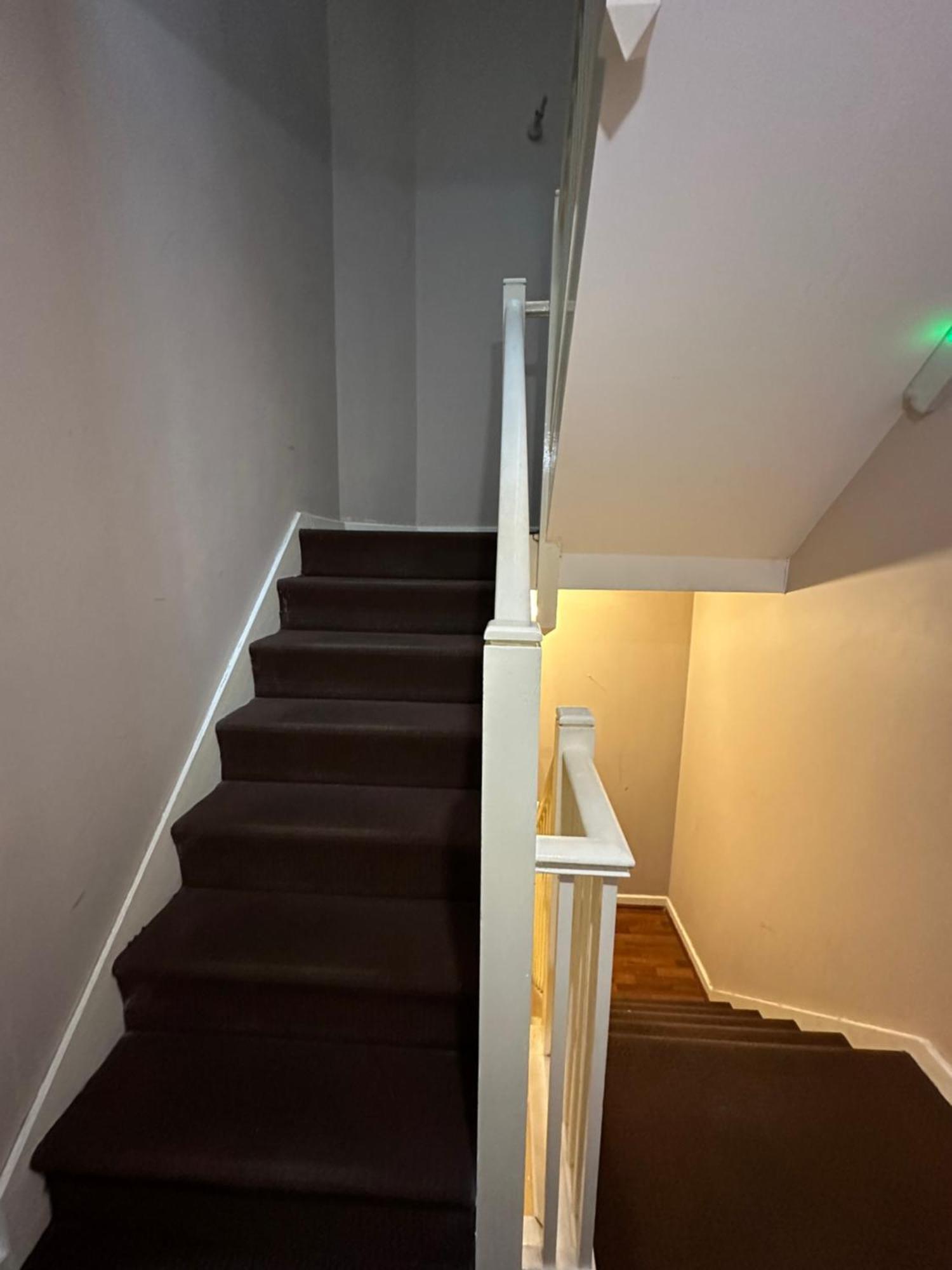 Luxury In Central London!6 Bedroom With 2 Bath & Separate Wc! Homestay *