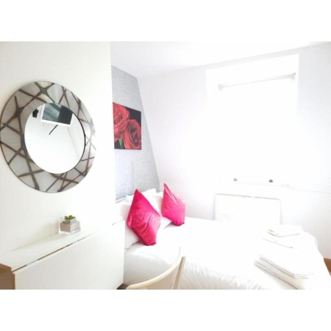 Apartment F408 For 2 Near Hyde Park *