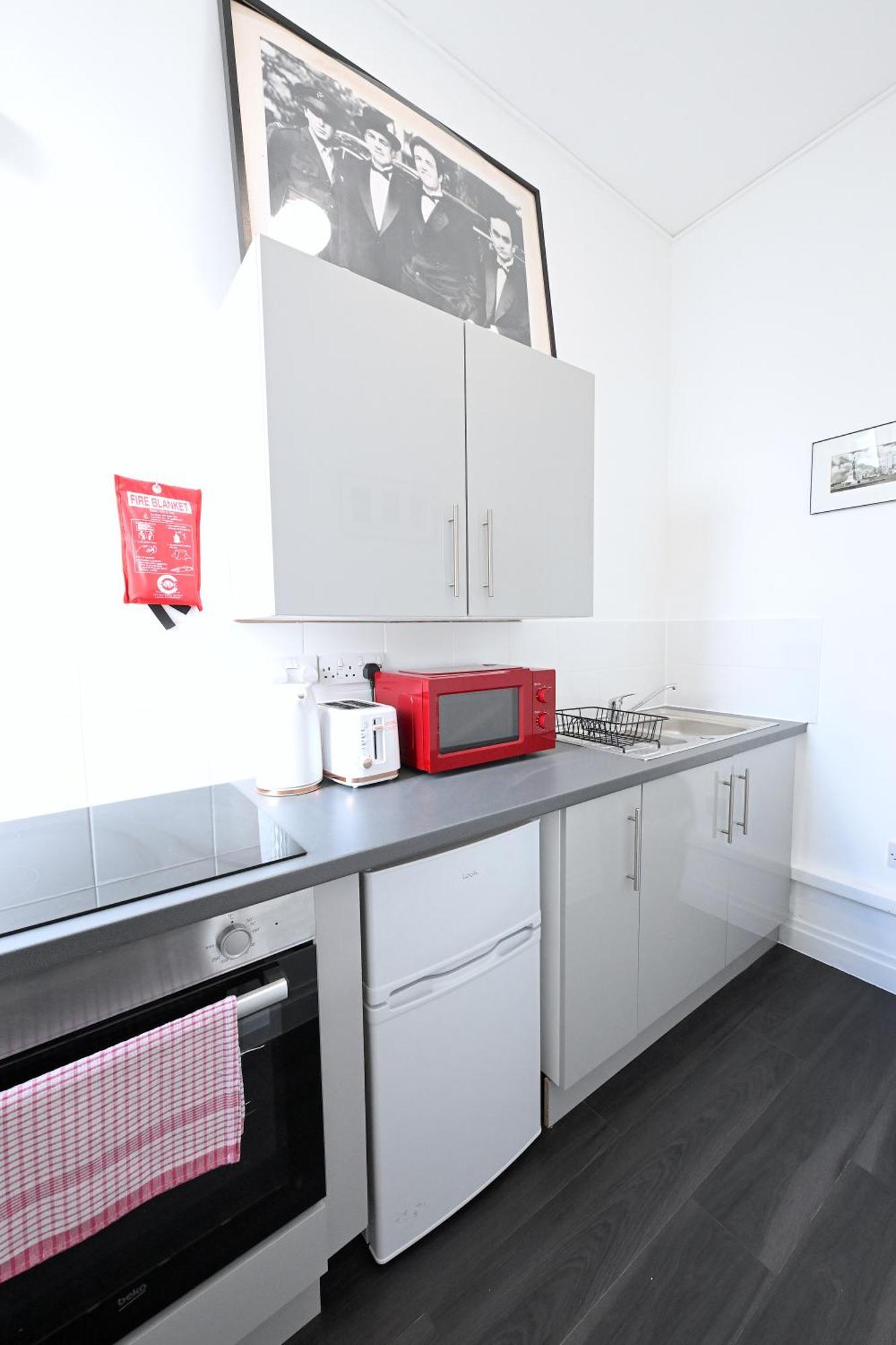 Apartment 3 London