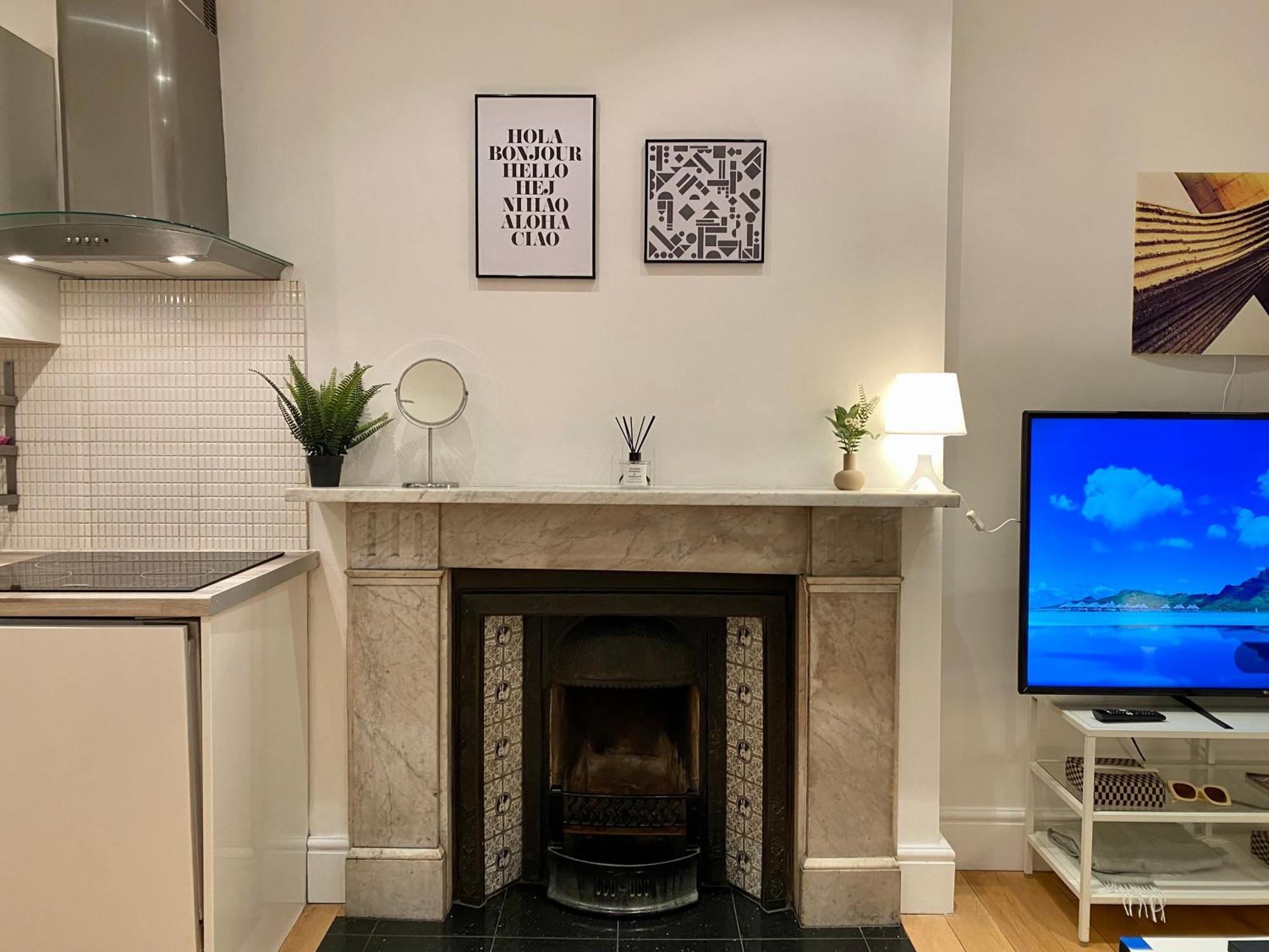 Apartment One-bed Flat In The Heart Of London, Bank Payment Required To The Host Up To 12h After You Have Made A Reservation
