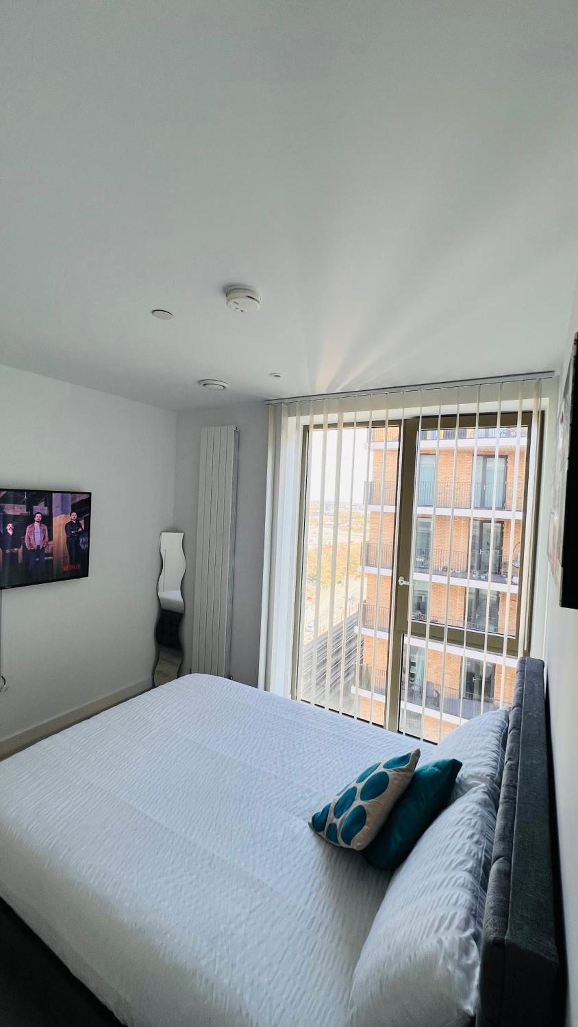 Lush Living - Double With Private Bathroom London