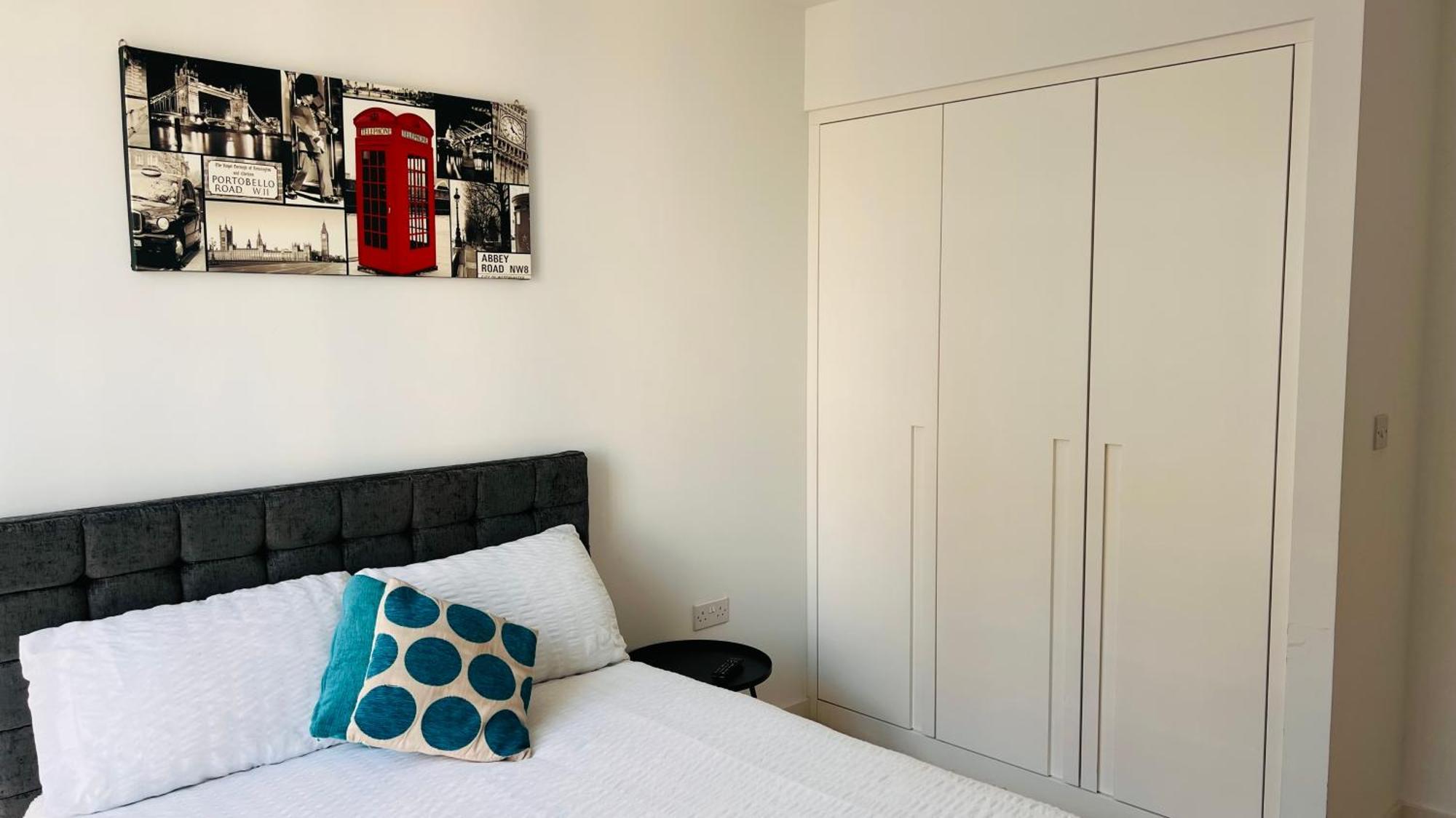 Lush Living - Double With Private Bathroom *
