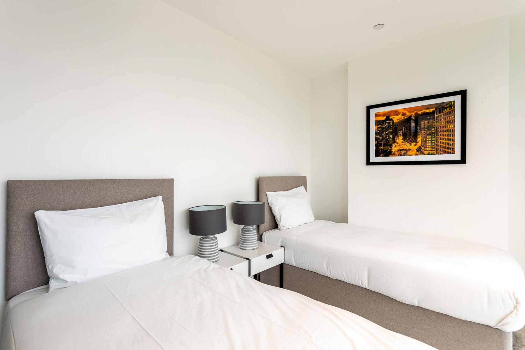 Apartment Icon Tower London