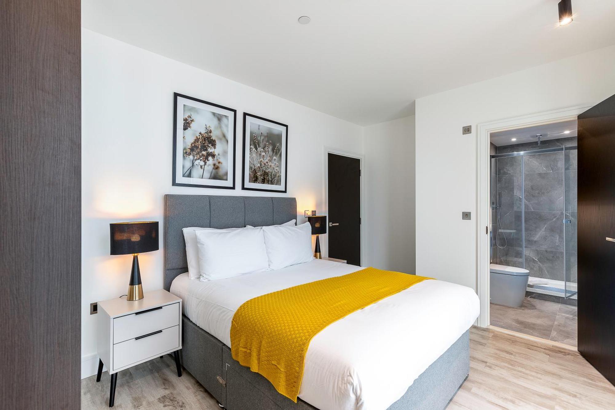 Icon Tower Apartment *