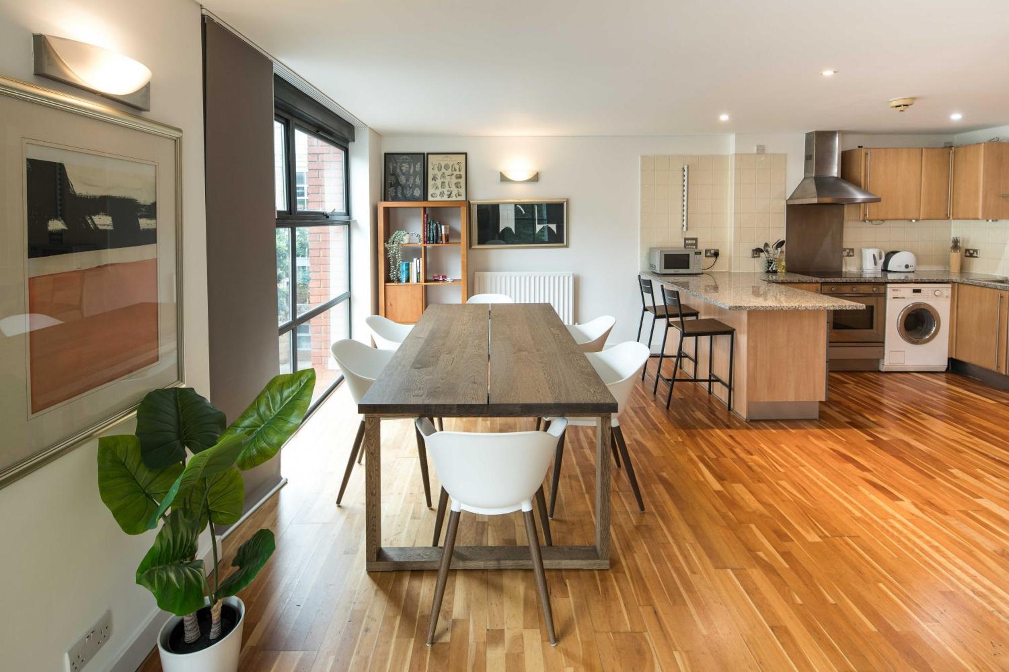 Superfast Broadband 2bd Flat Farringdon Apartment