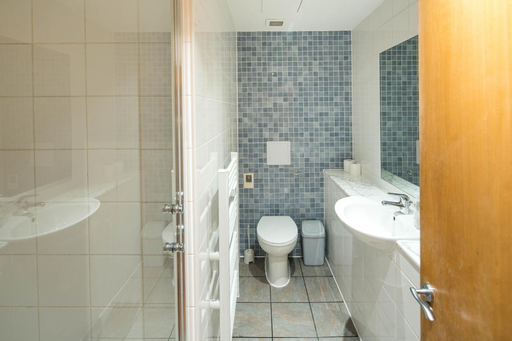 Superfast Broadband 2bd Flat Farringdon Apartment London
