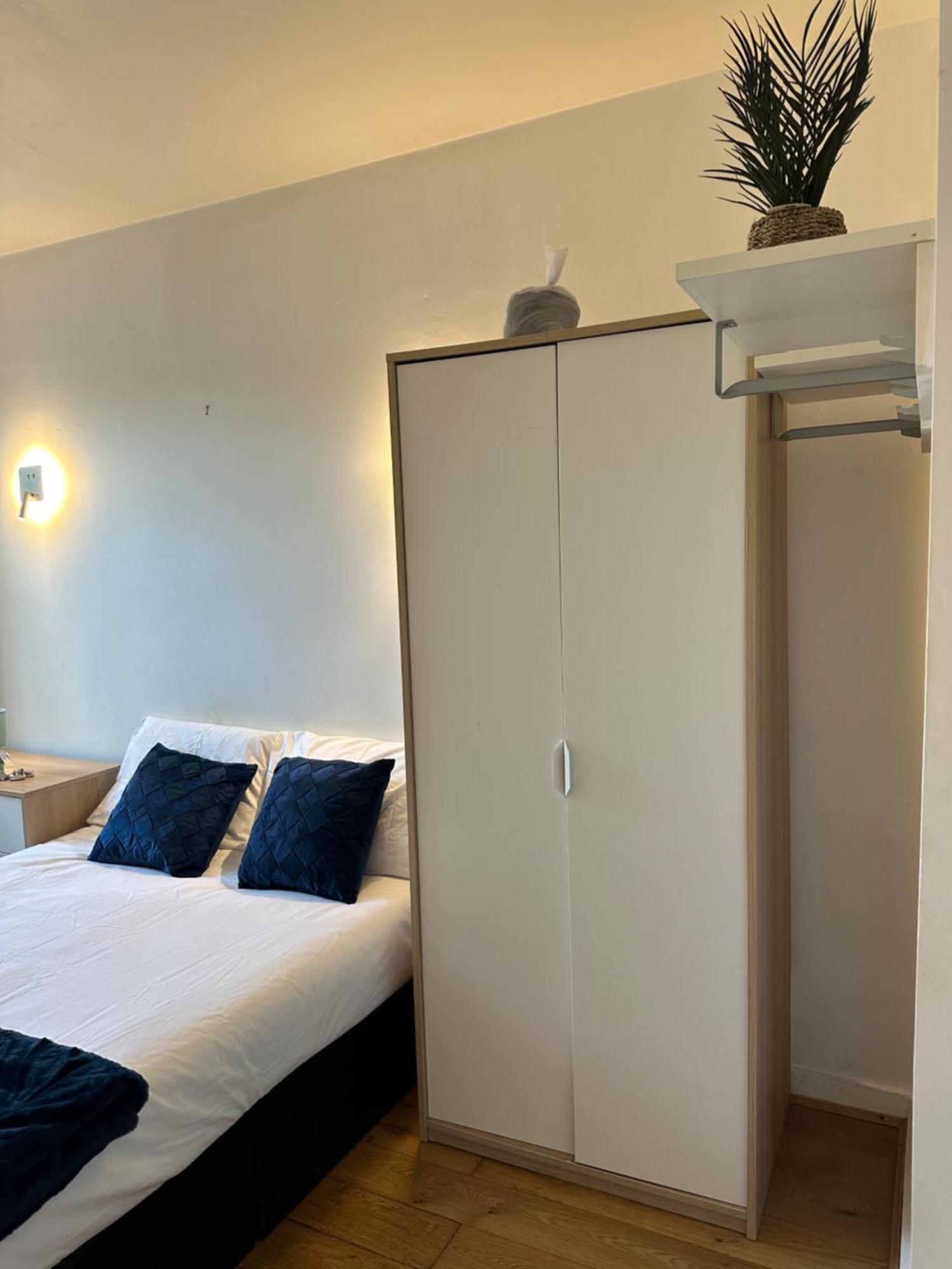 2 Bedroom Flat In Kingscross, St Pancras! 6 People Apartment *