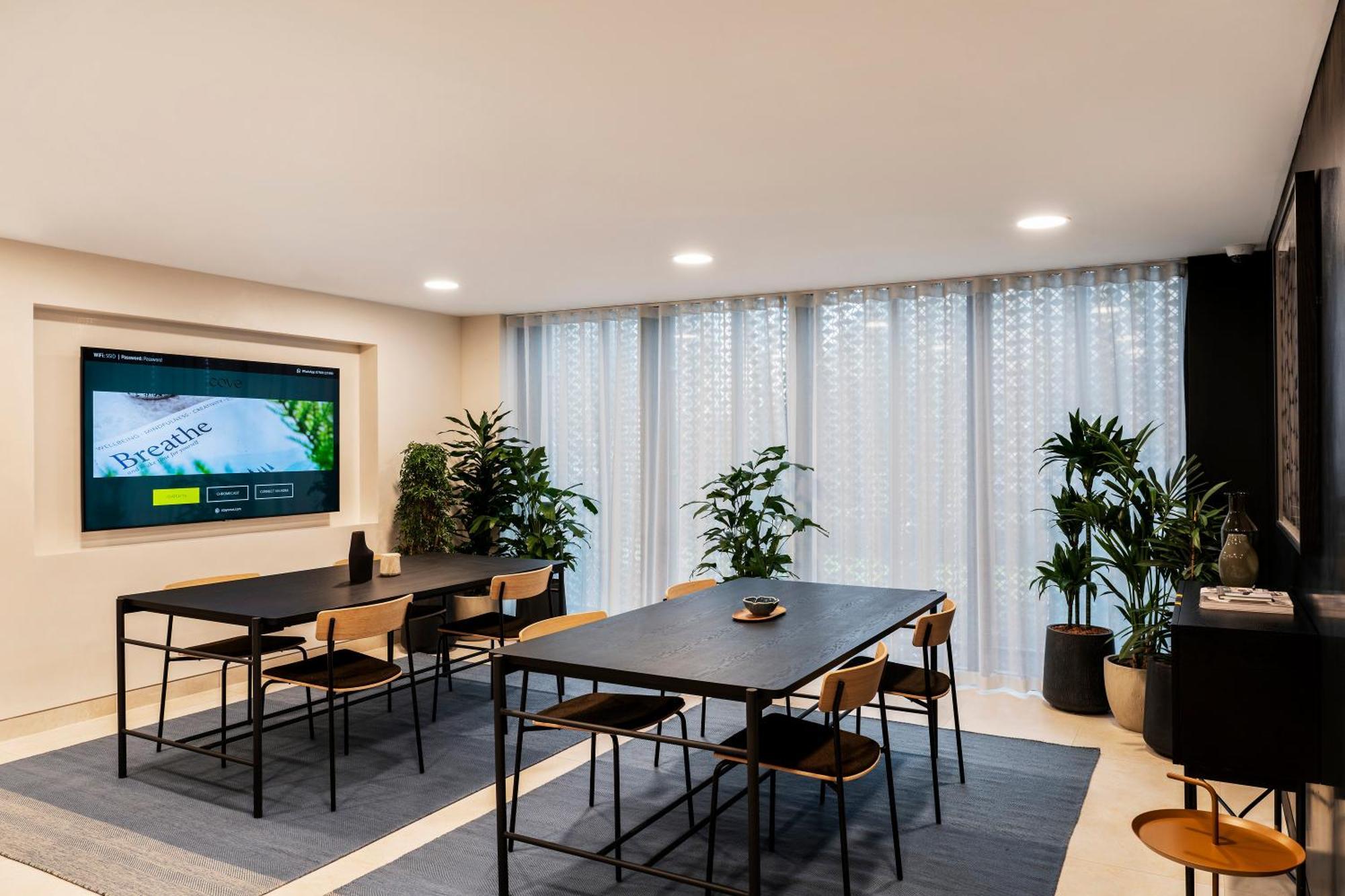 Cove Landmark Pinnacle Aparthotel Londres