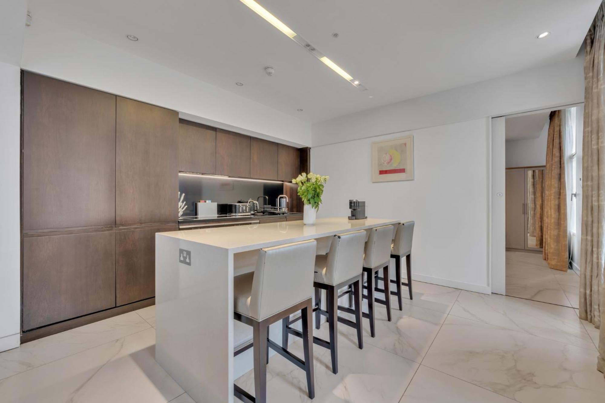 Apartment The Baker Residences