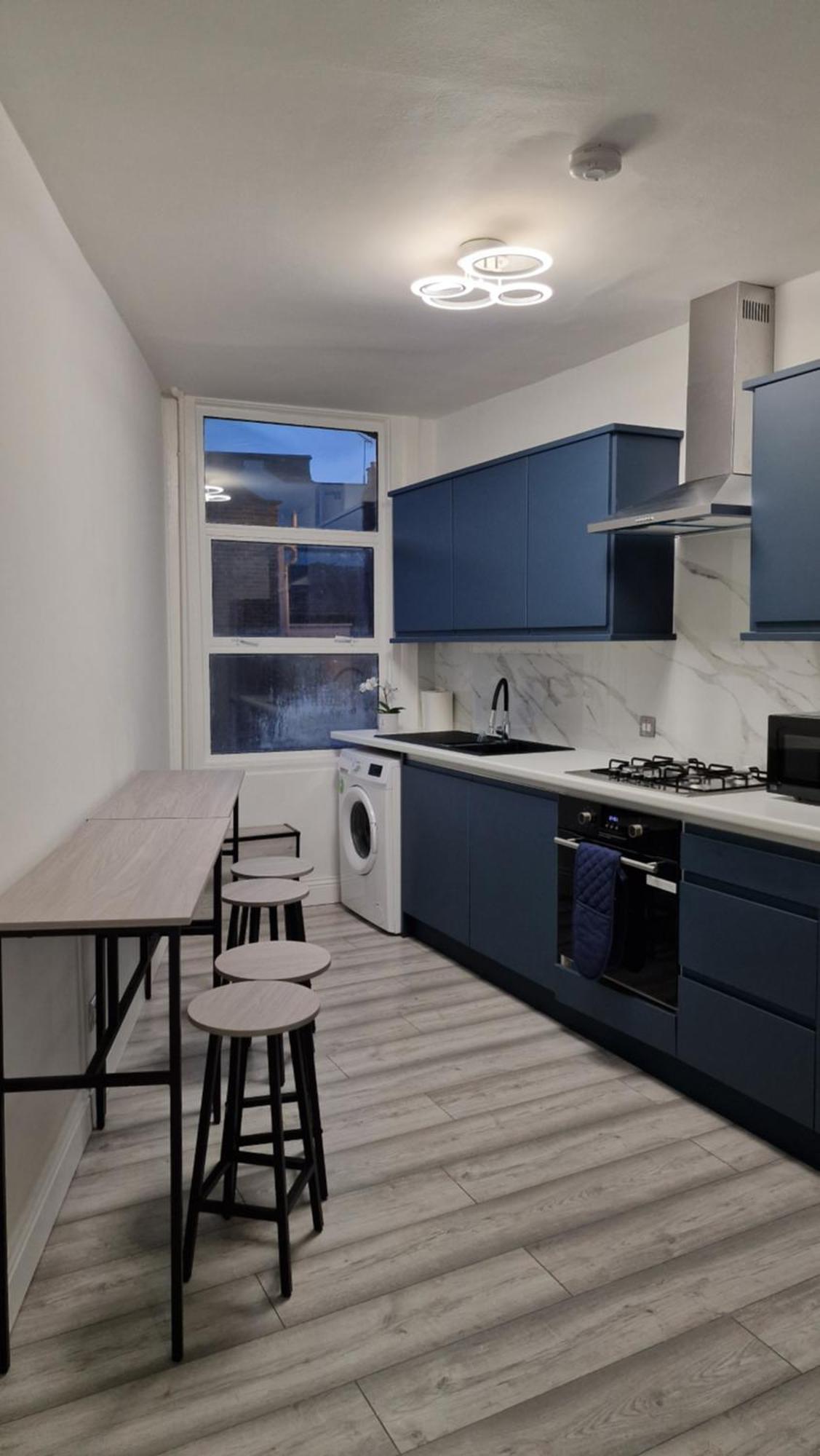 Apartamento Stratford 4 Bed