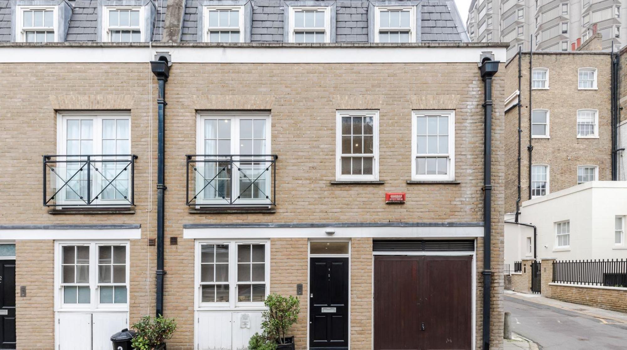 Lovely 2-bed House In Knightsbridge Holiday home London