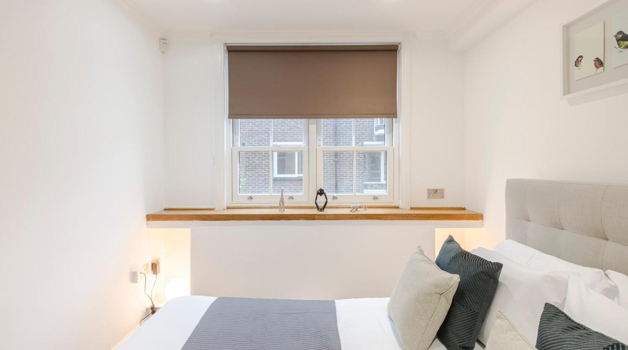 Lovely 2-bed House In Knightsbridge London