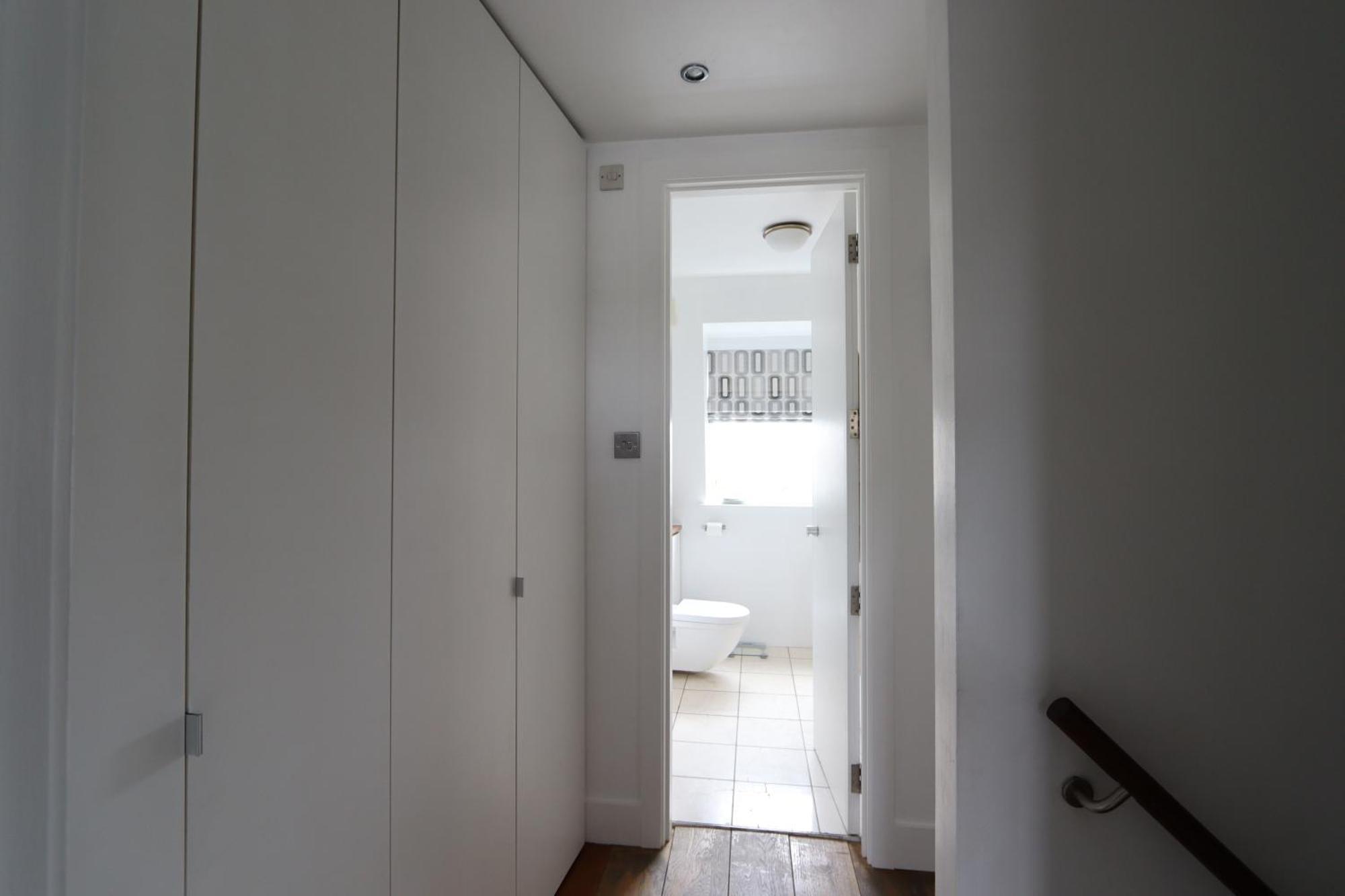 Town View Notting Hill Apartment