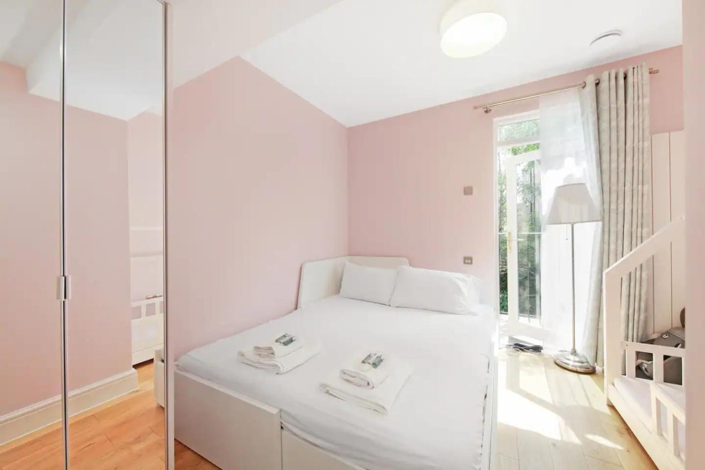 Pass The Keys Charming Flat In Kentish Town Apartment