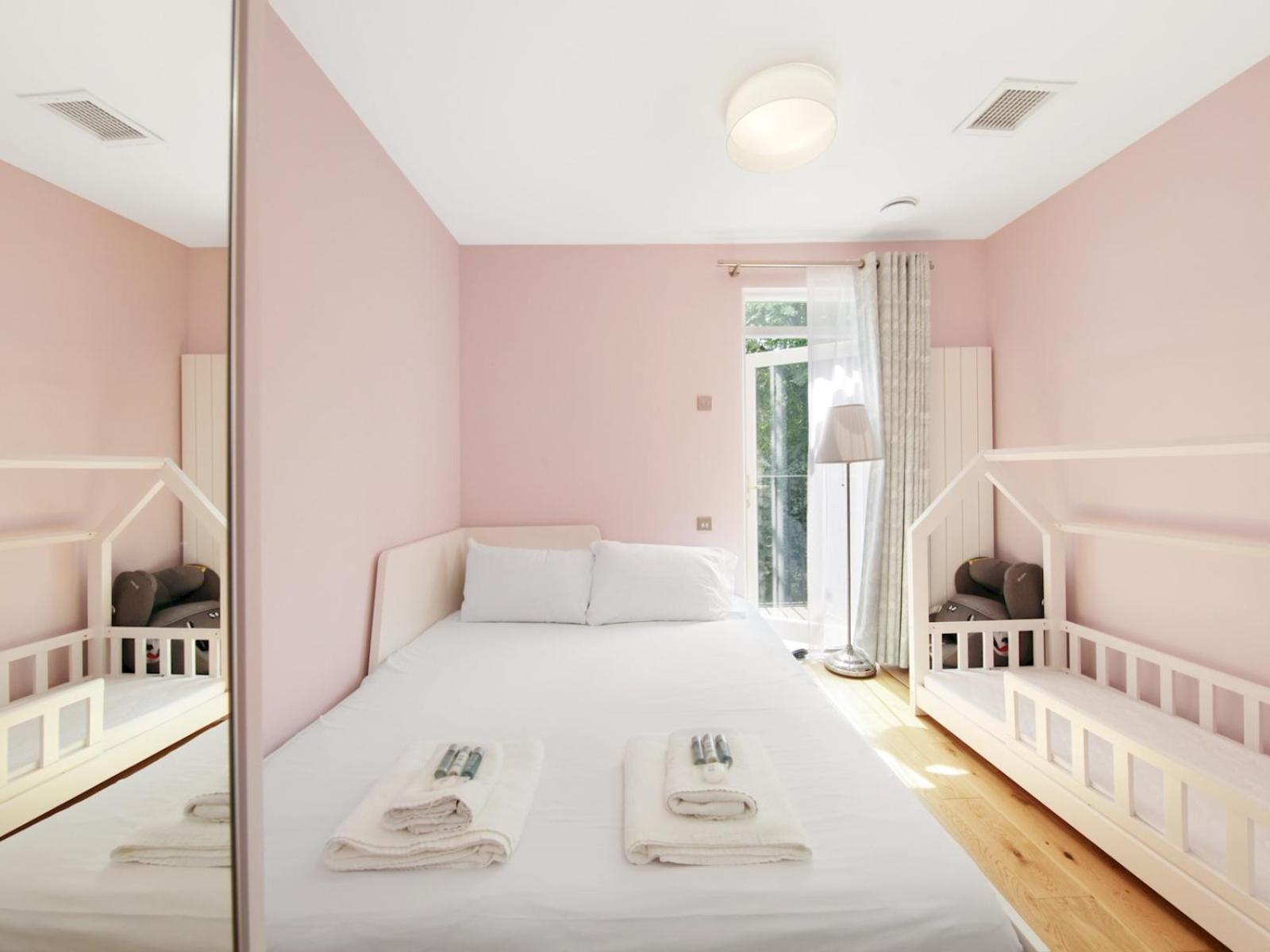 Apartment Pass The Keys Charming Flat In Kentish Town