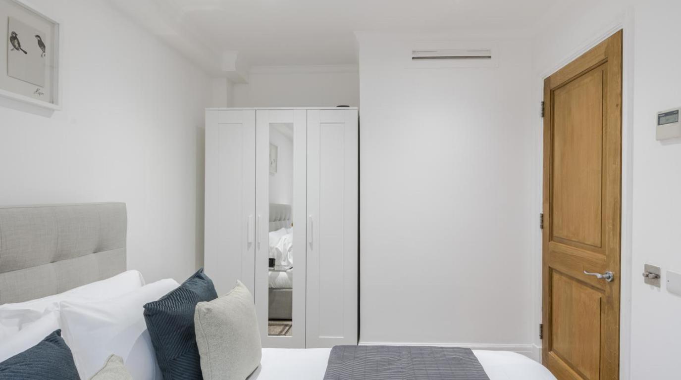 Lovely 2-bed House In Knightsbridge
