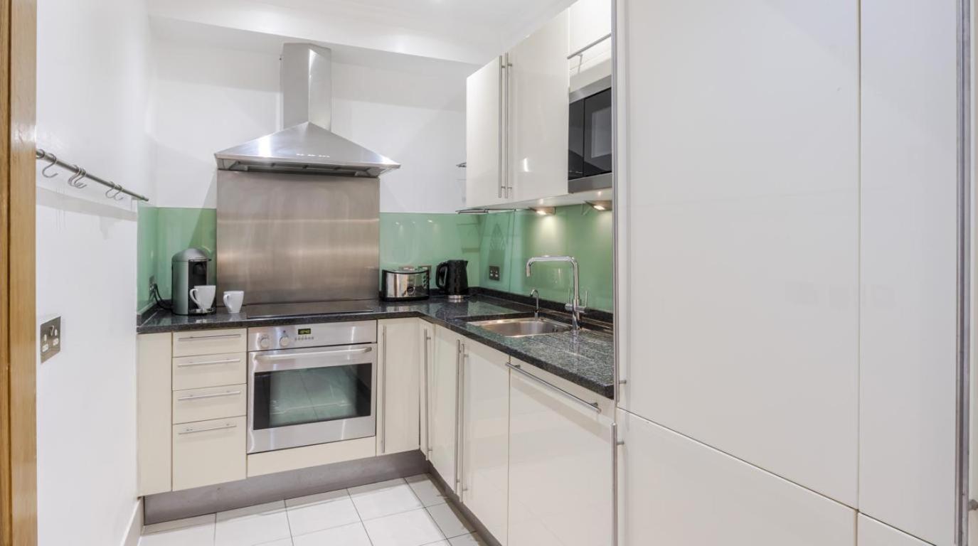 Lovely 2-bed House In Knightsbridge Holiday home