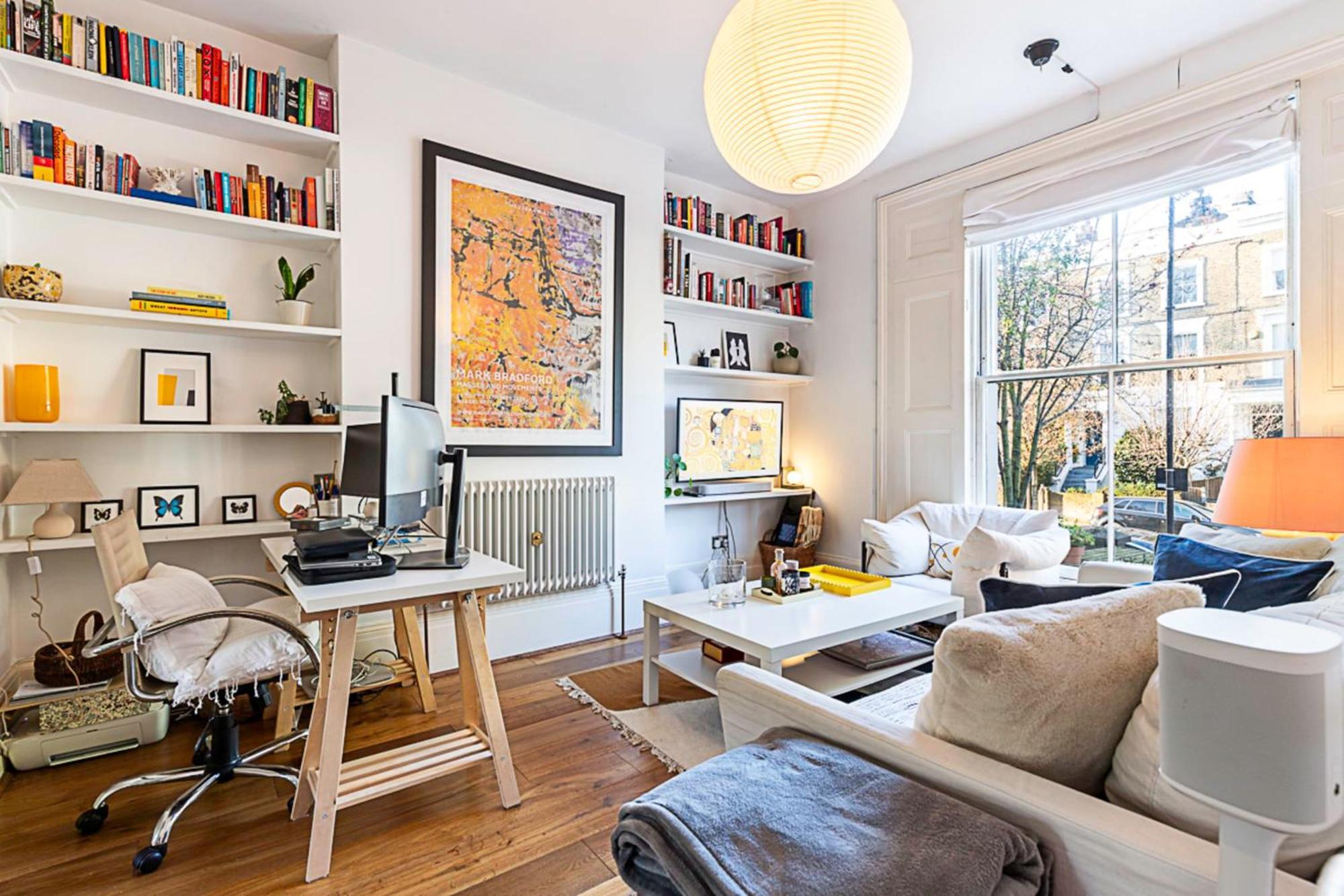 Colourful And Cosy In De Beauvoir Town London