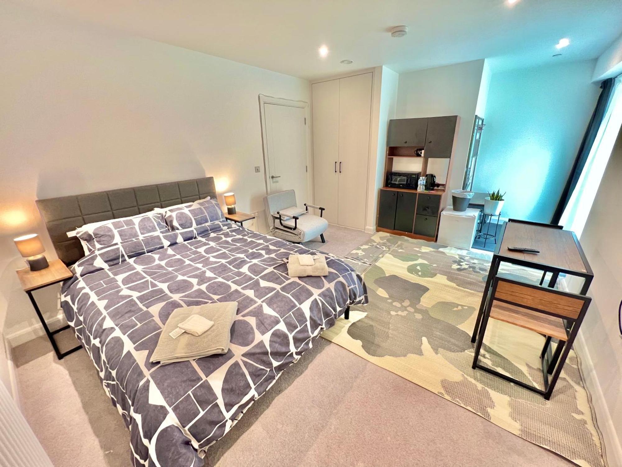 Lux New Exel * London