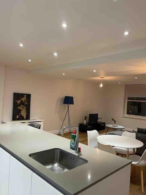 Apartment Beautiful 3bed3bath Kensington