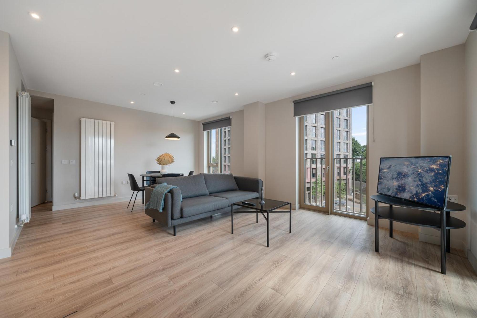 Rentitrev Modern Flat In Exclusive Wandsworth Area London