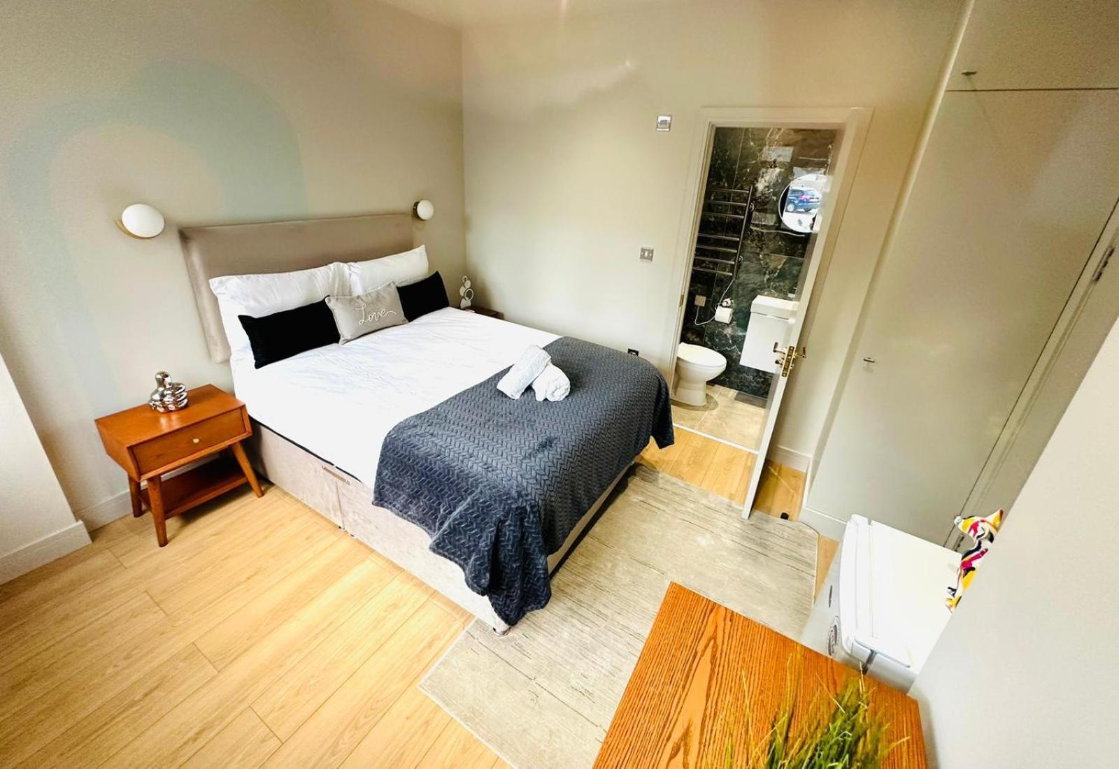 Ensuite Ii Great Location Close To Eye * London